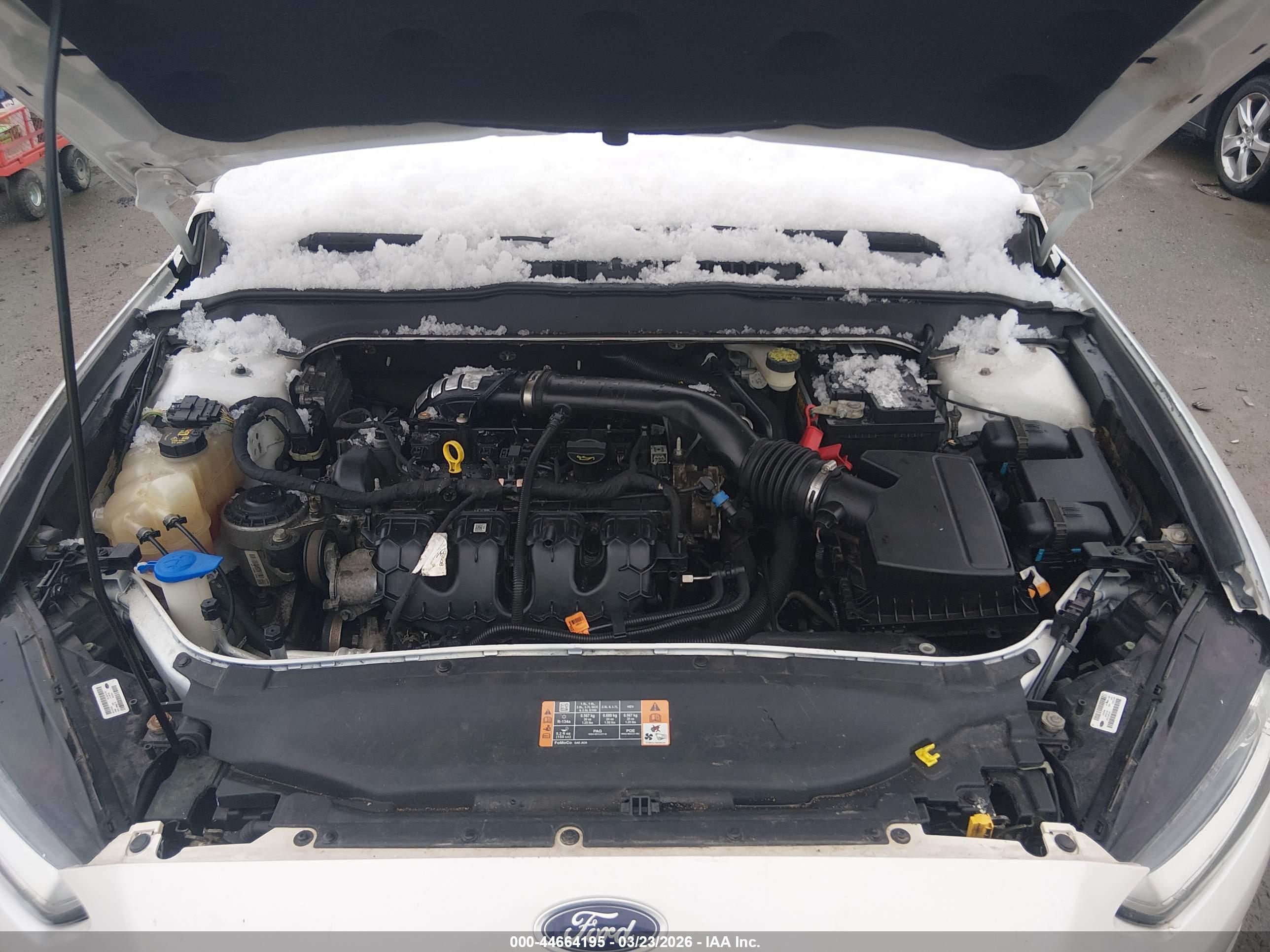 FORD FUSION image 10