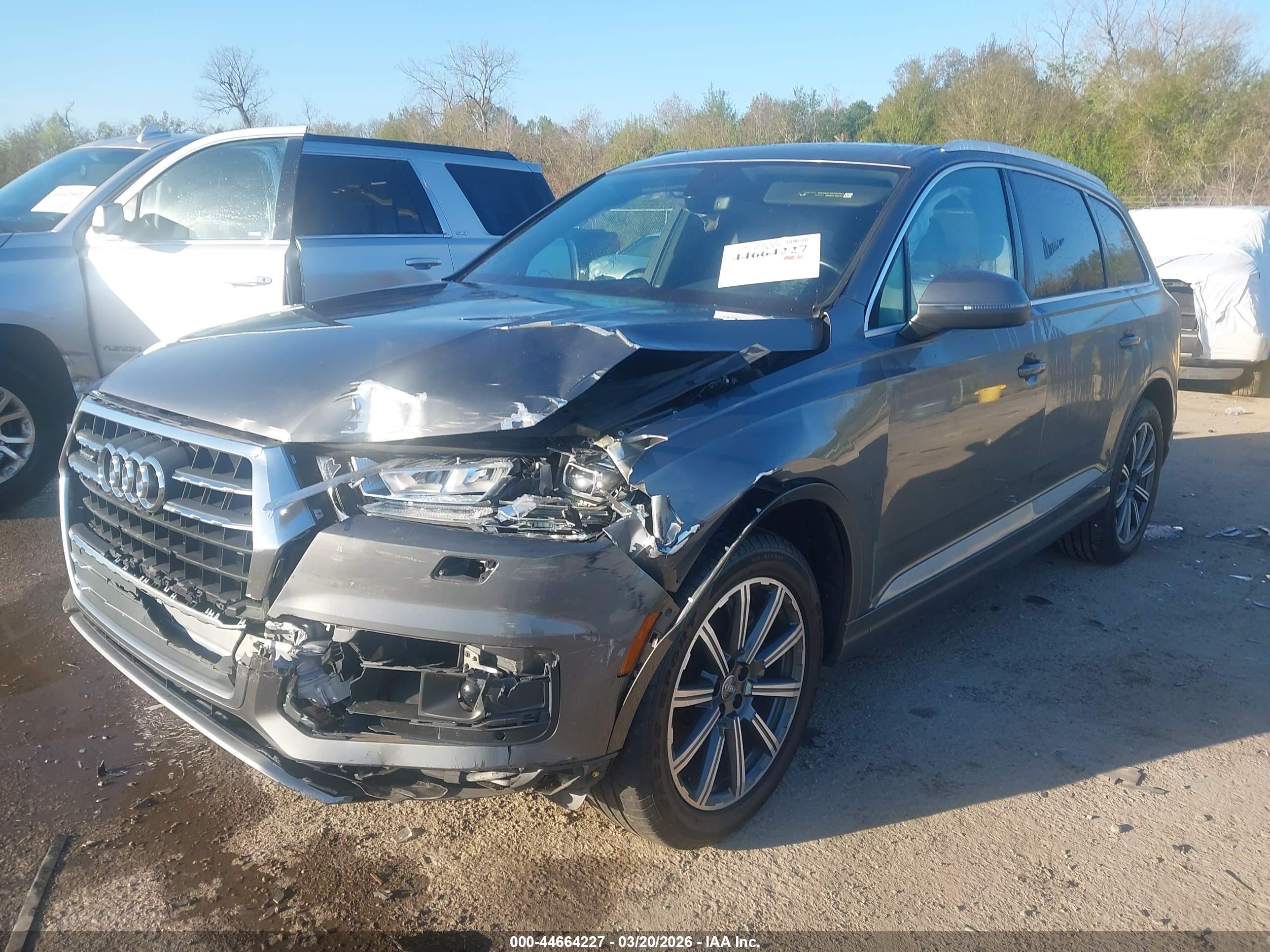 AUDI Q7 image 2