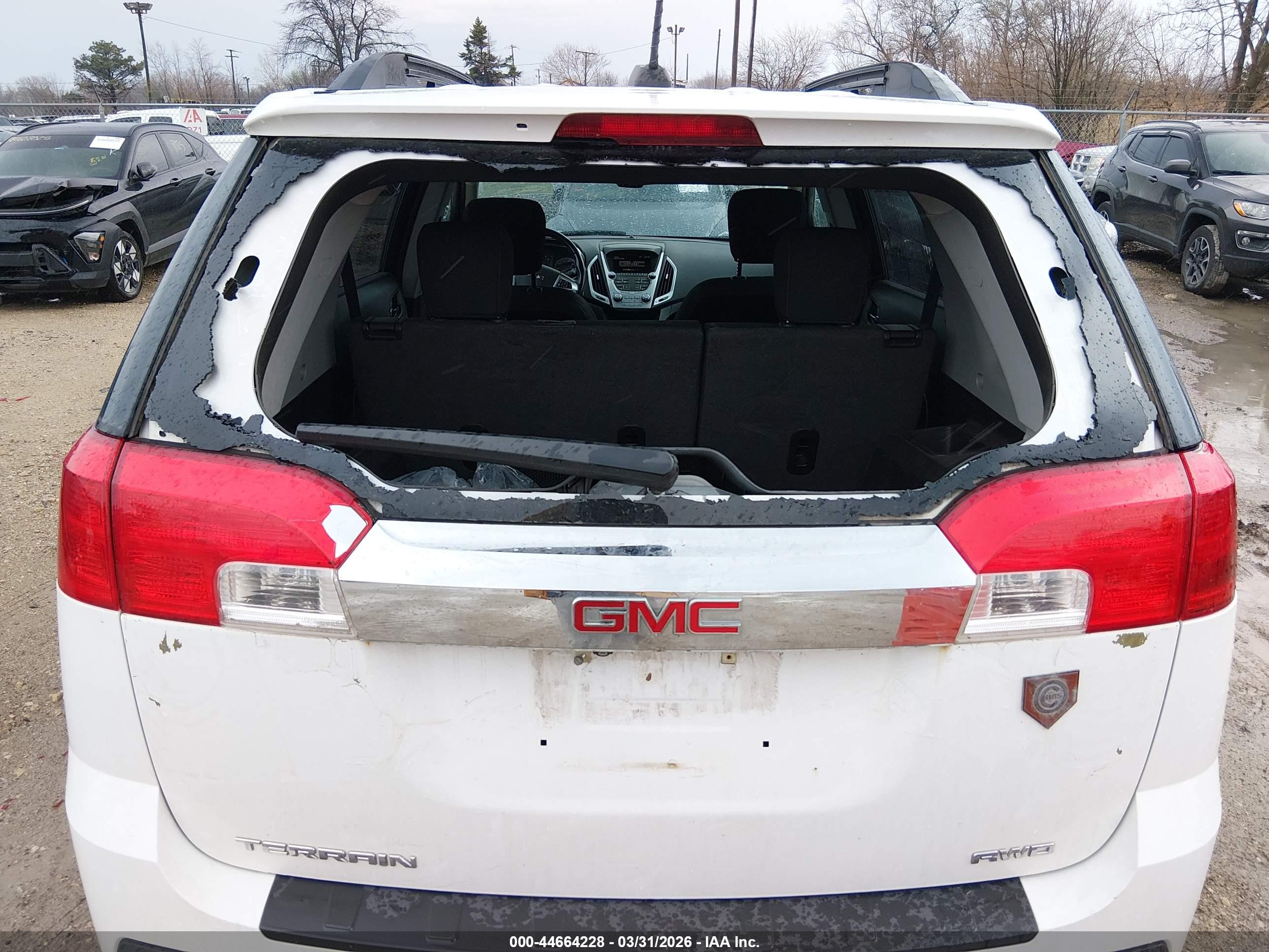 GMC TERRAIN image 6