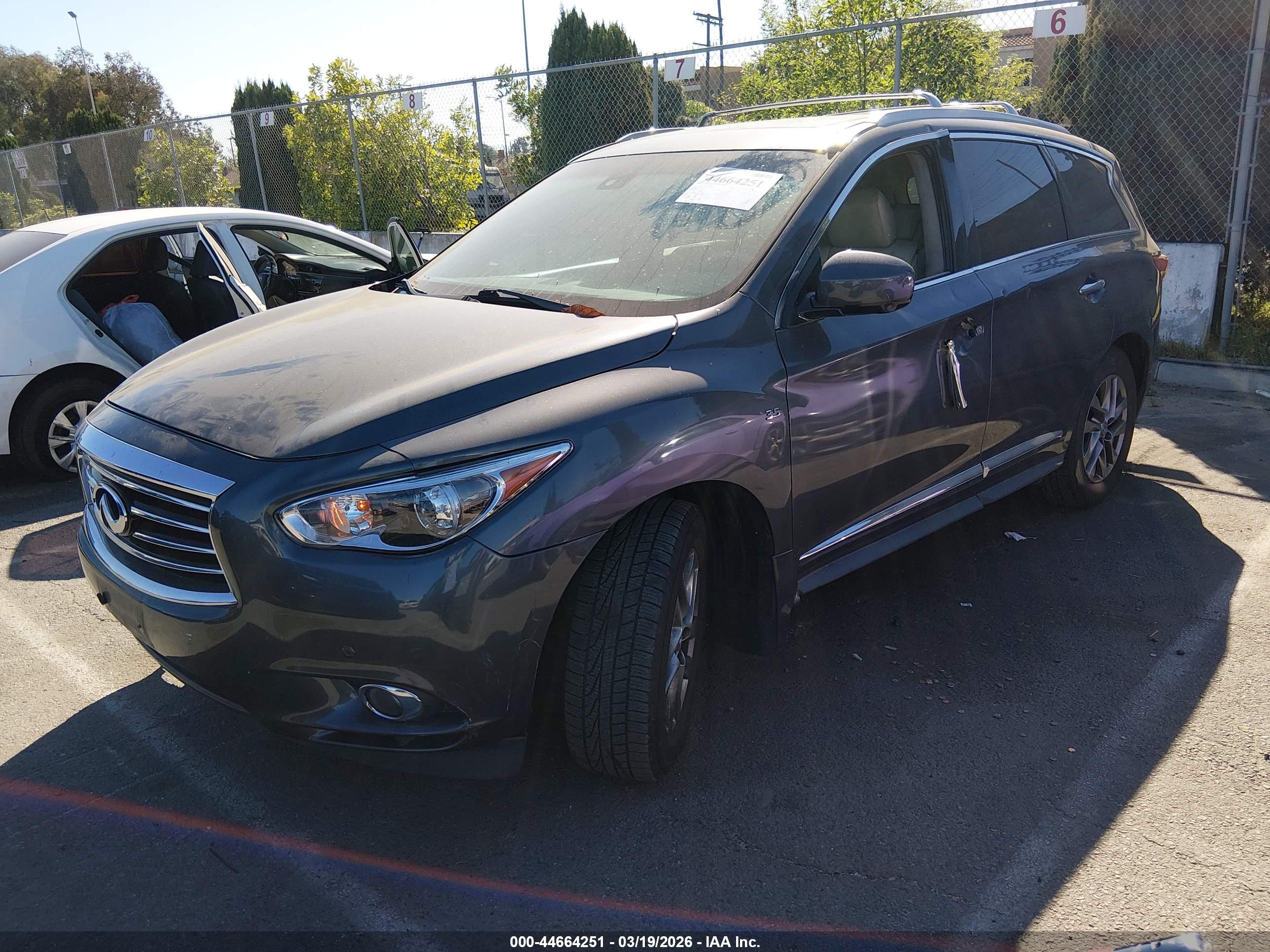INFINITI QX60 image 2