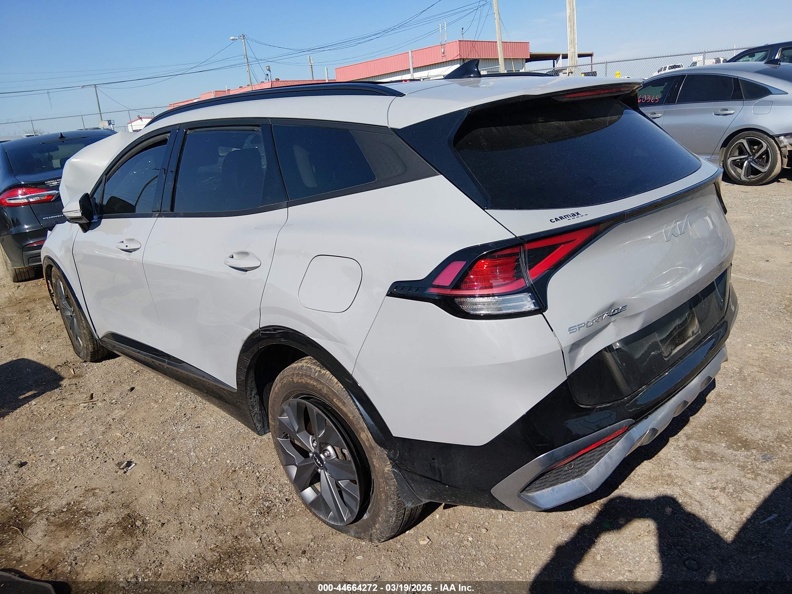 KIA SPORTAGE image 3