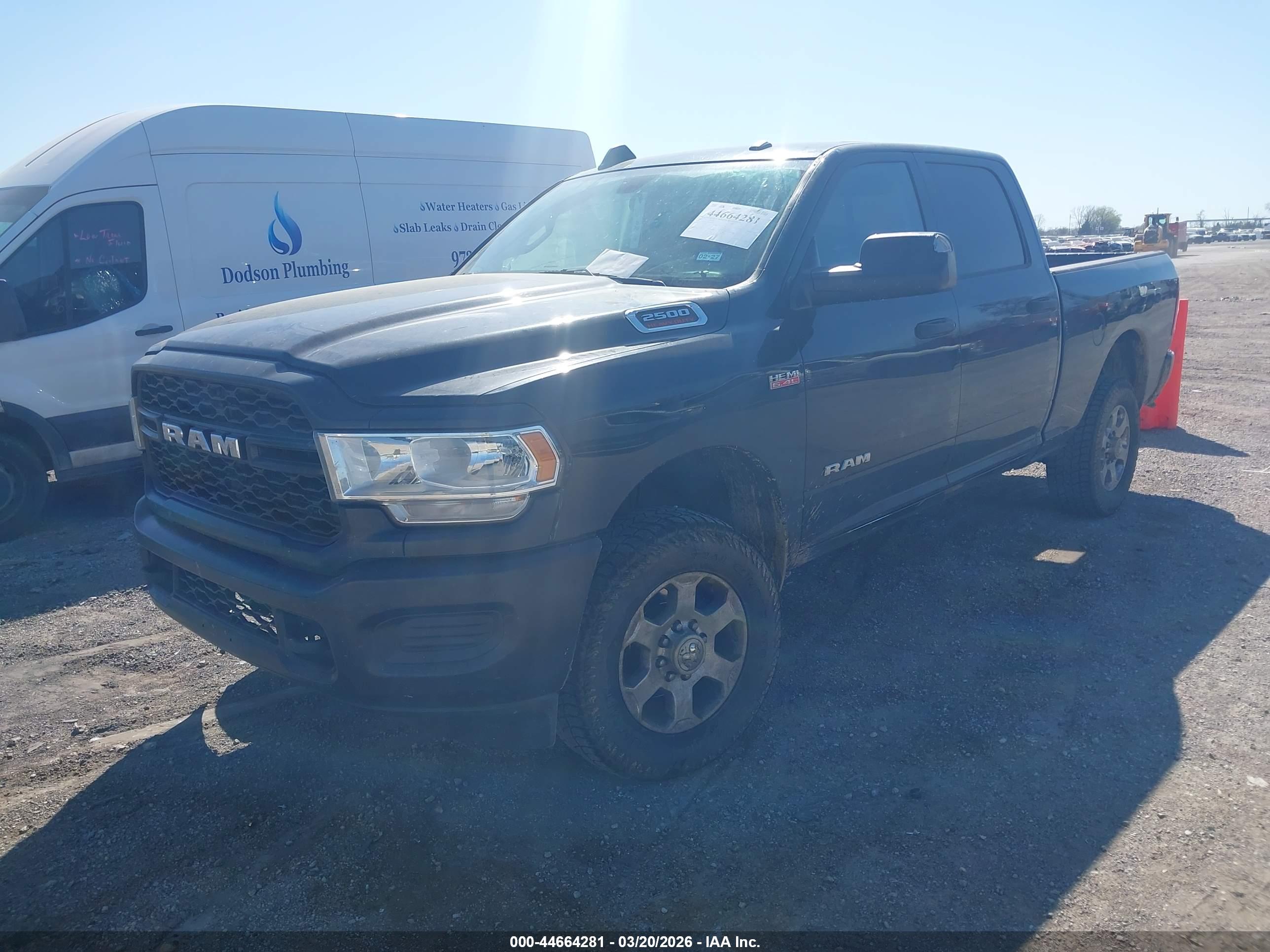 RAM 2500 image 2