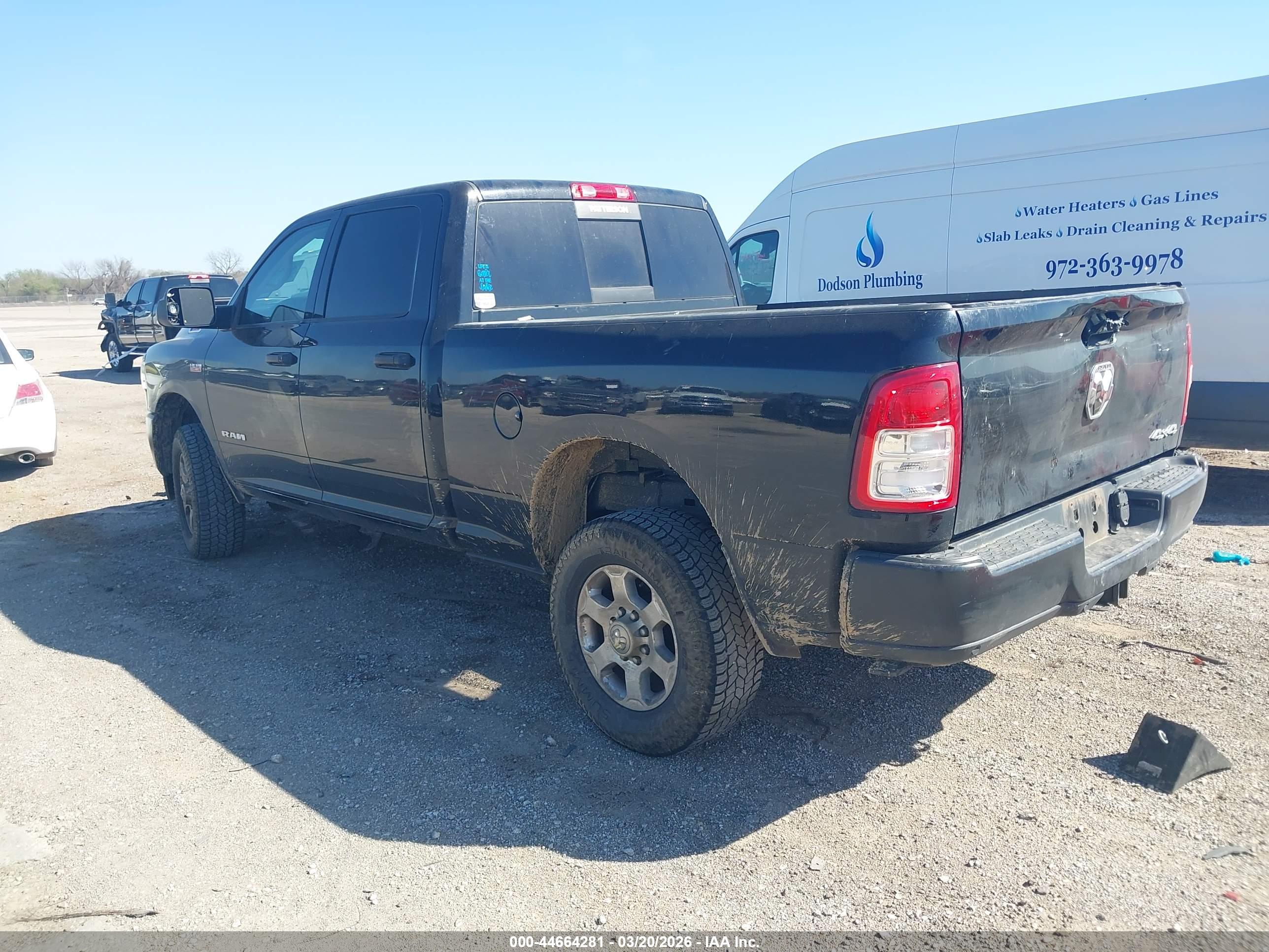 RAM 2500 image 3