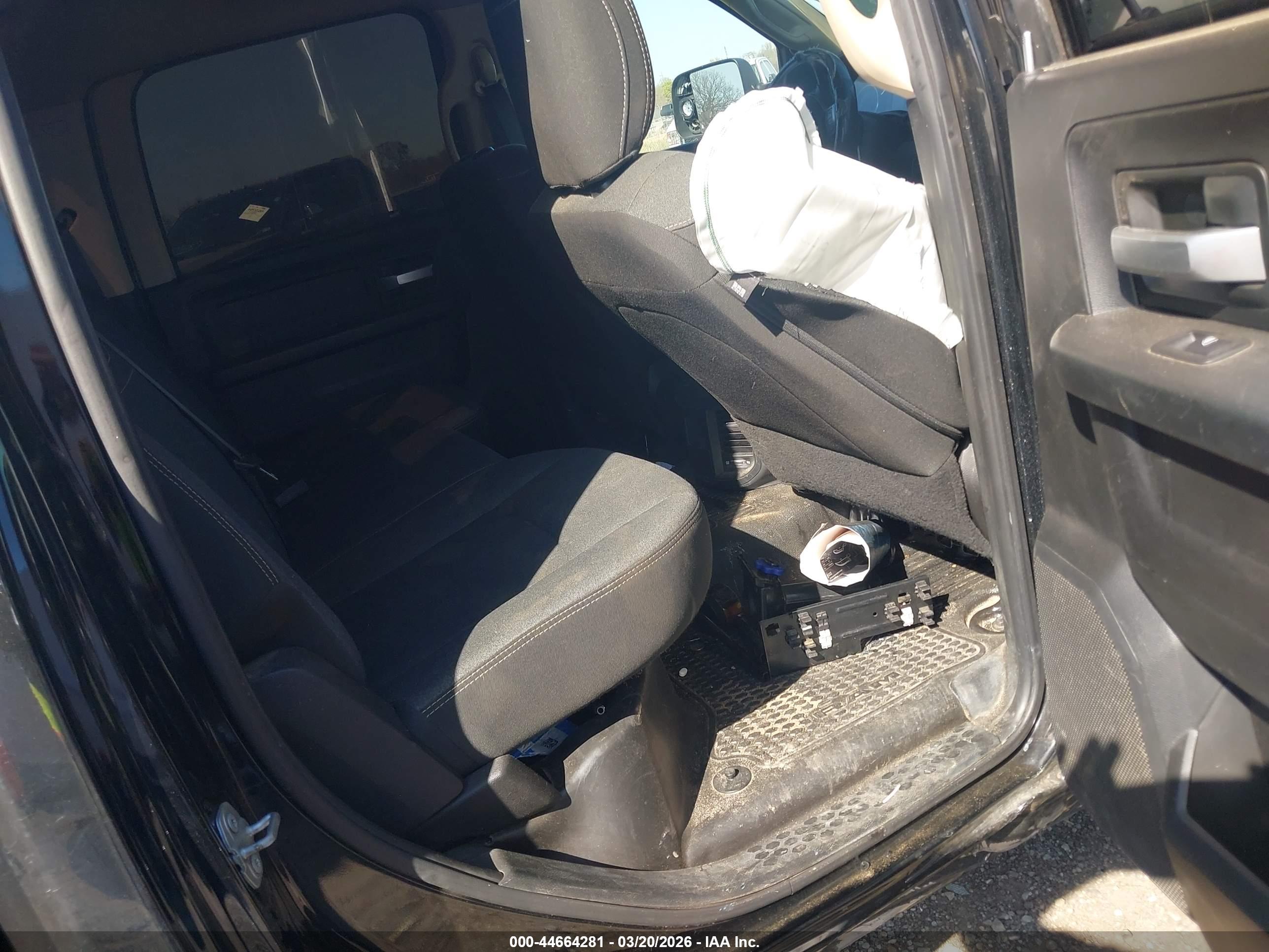 RAM 2500 image 8