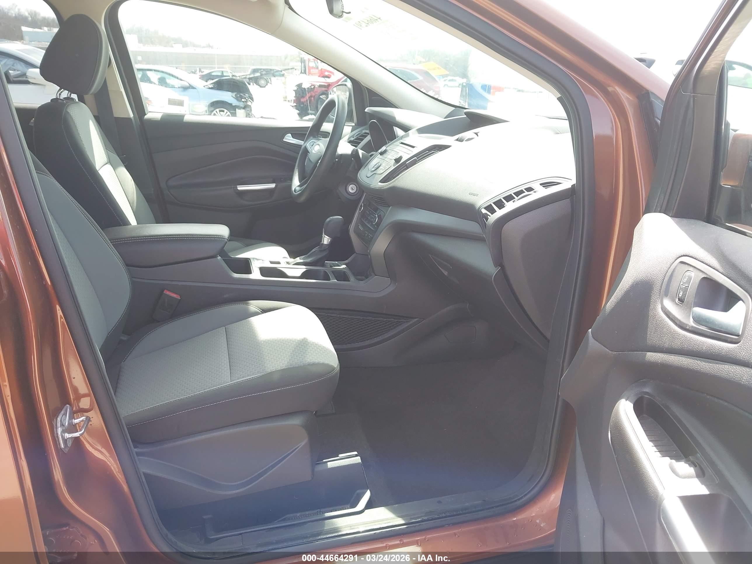 FORD ESCAPE image 5