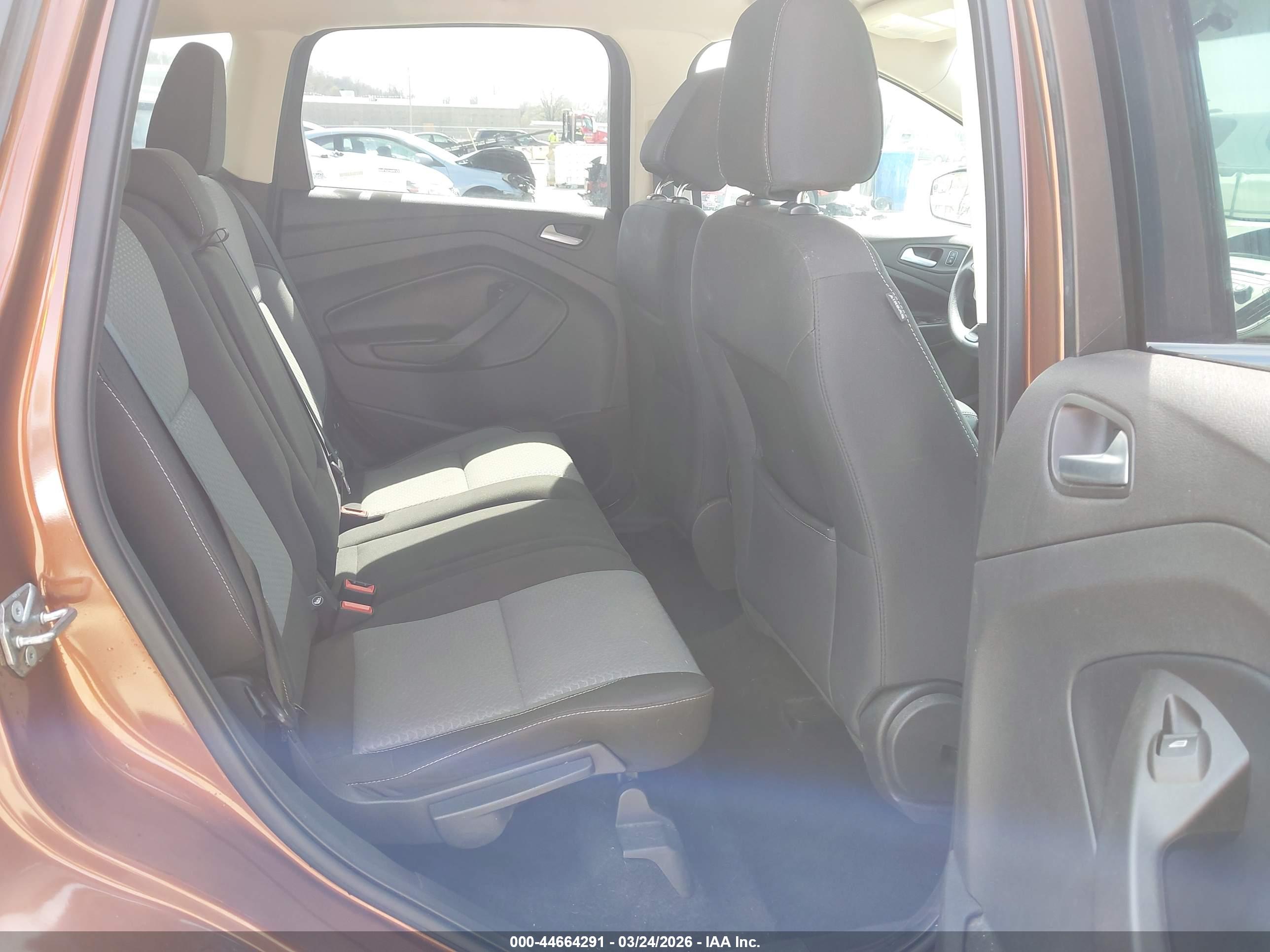 FORD ESCAPE image 8