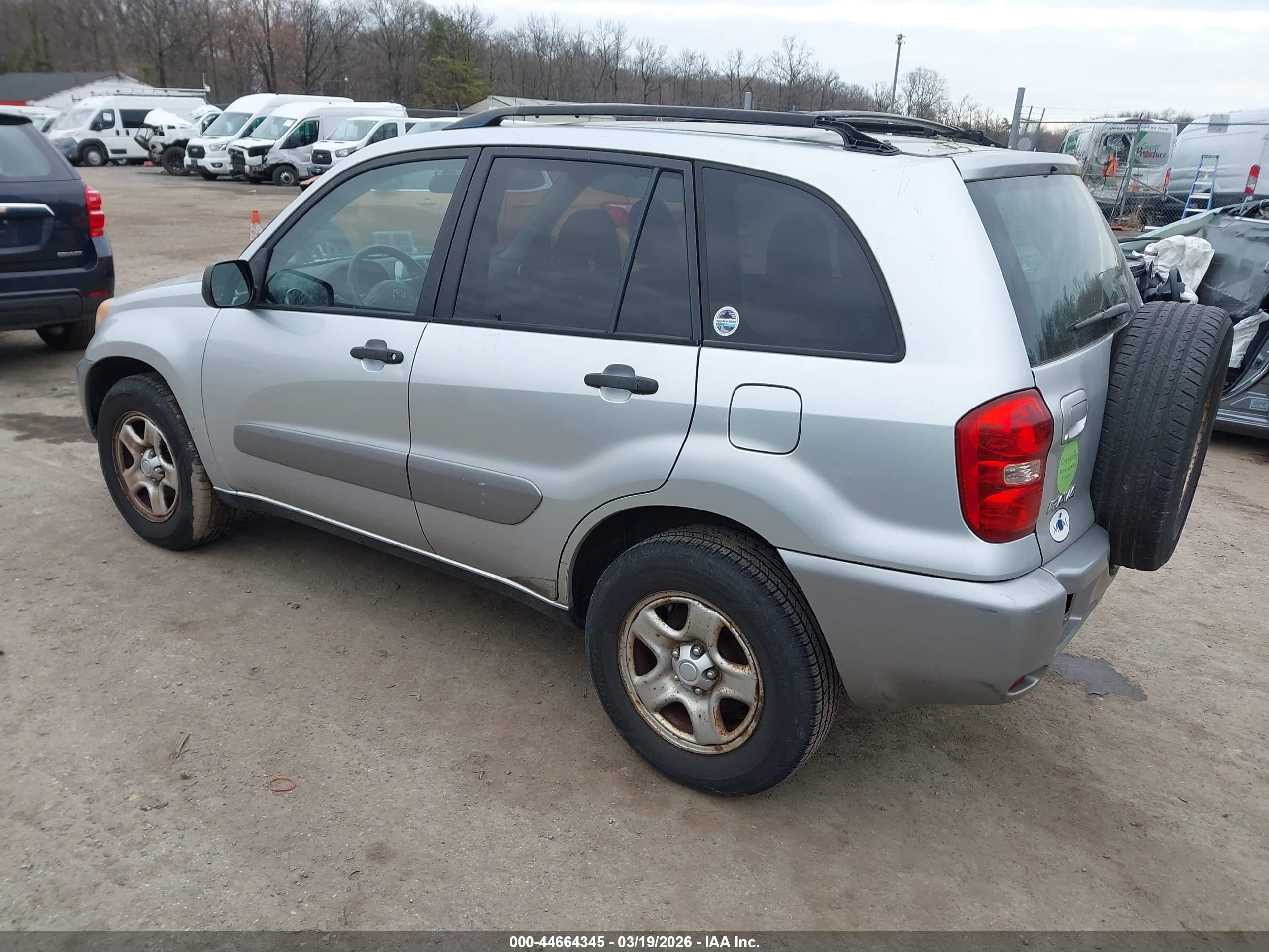 TOYOTA RAV4 image 3