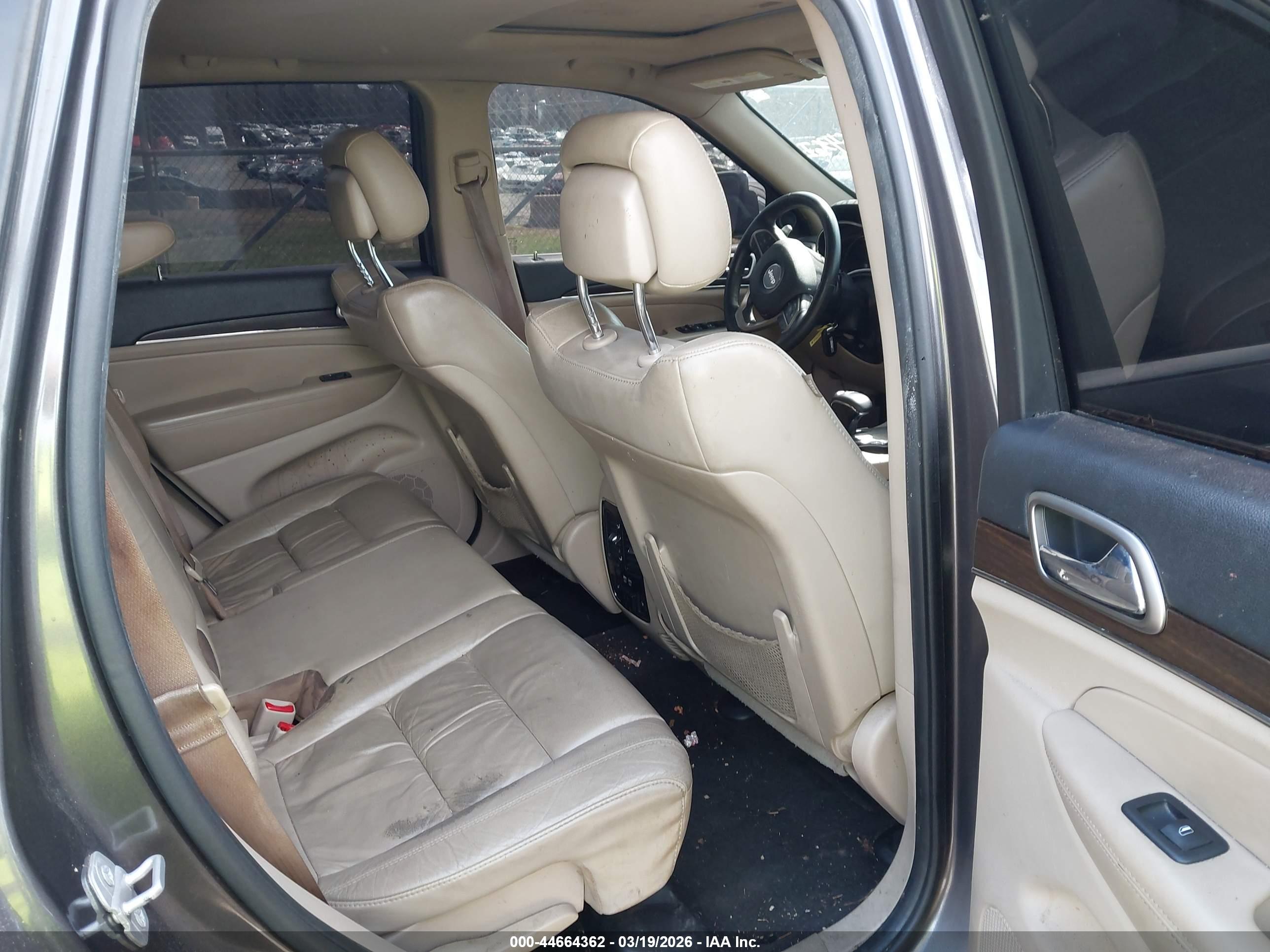 JEEP GRAND image 8