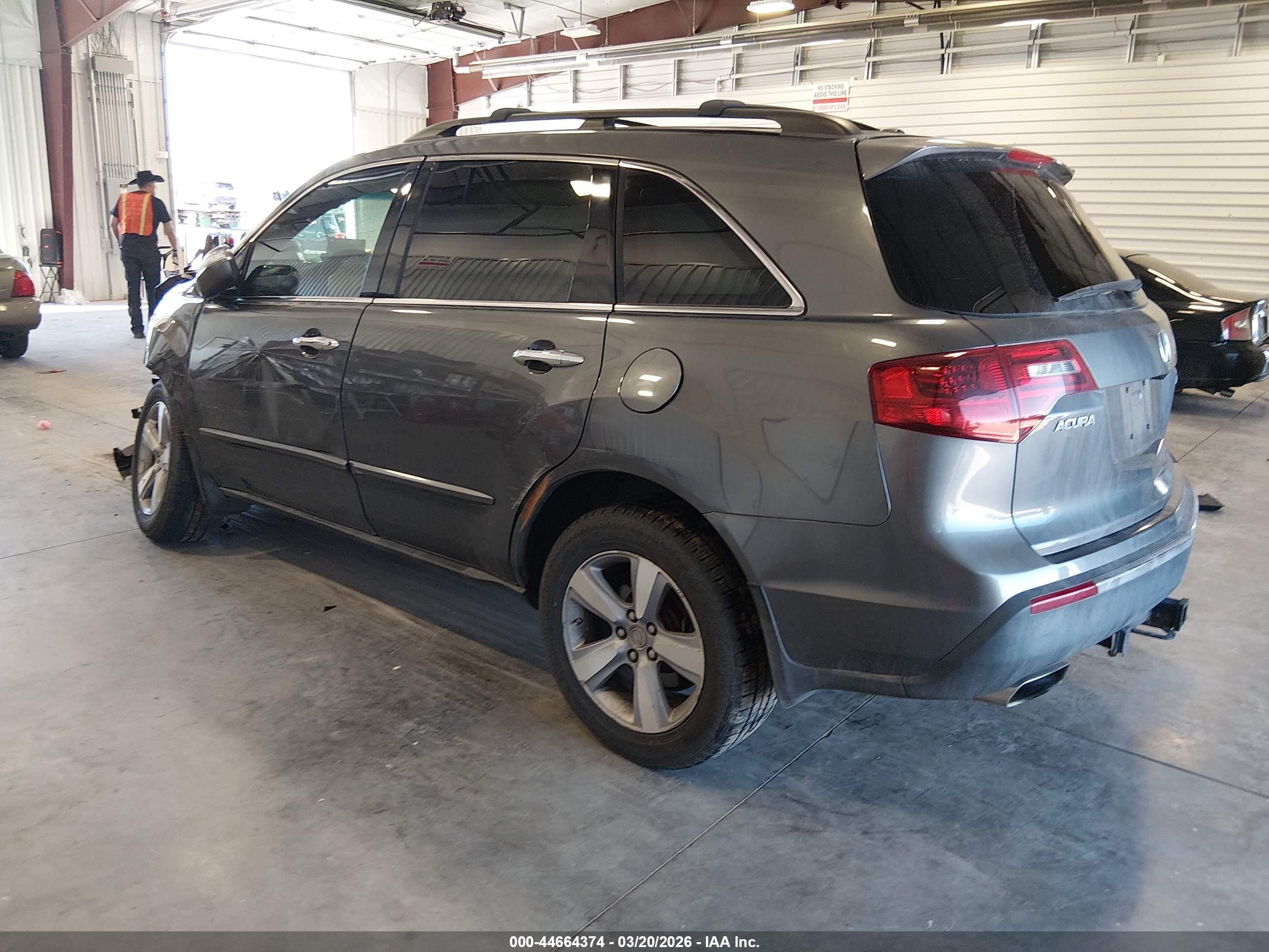 ACURA MDX image 3