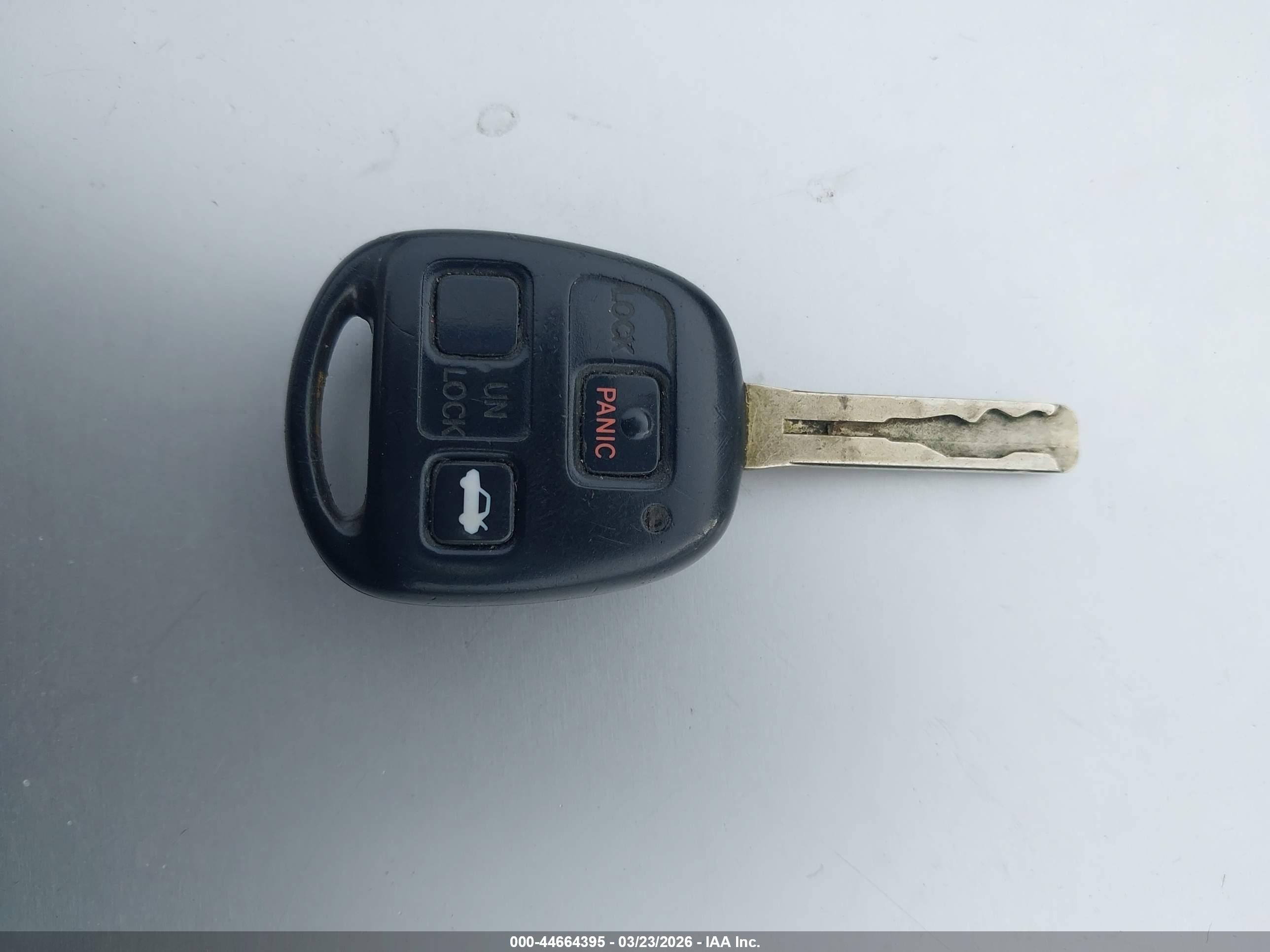 LEXUS ES image 11