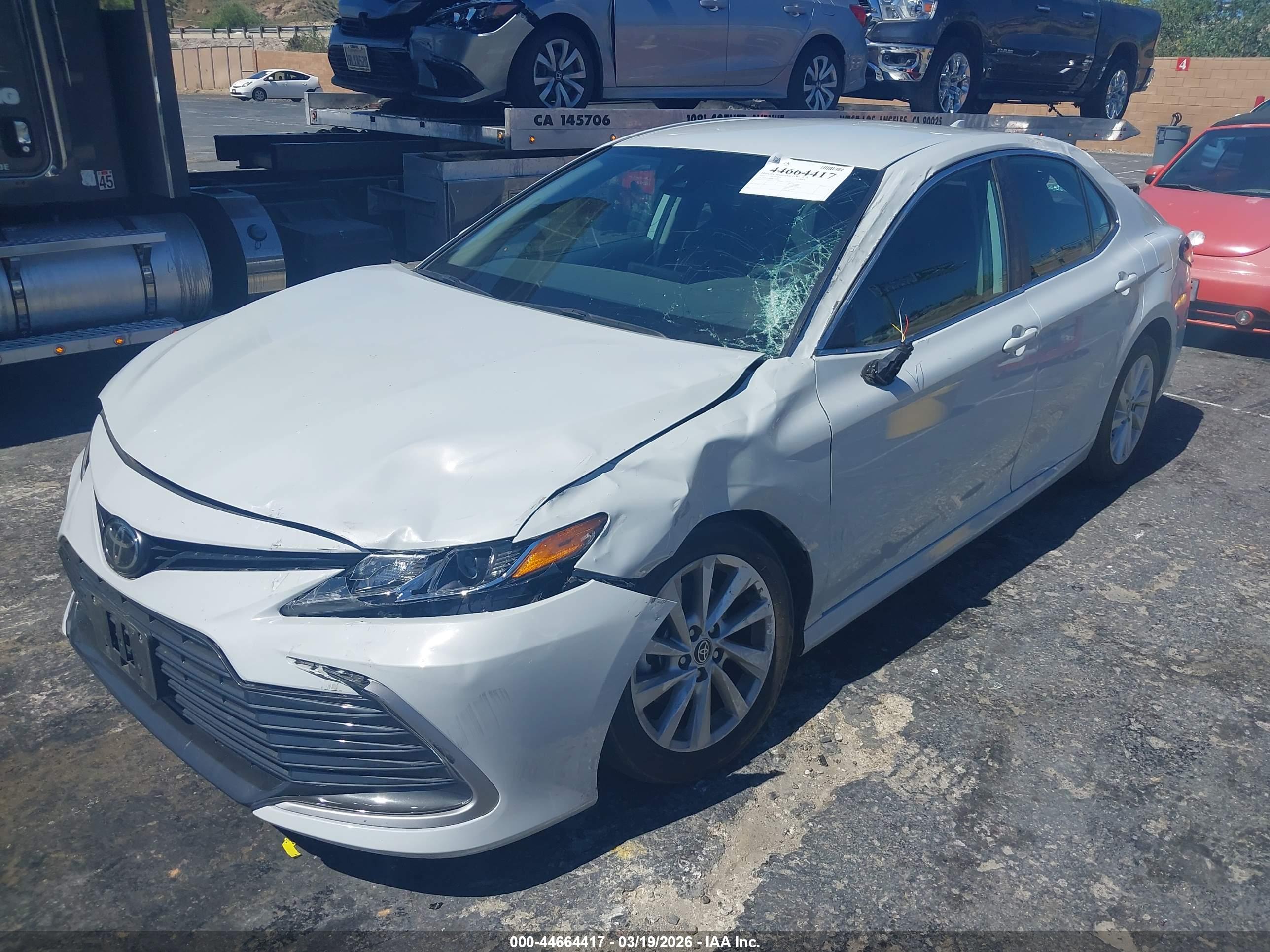 TOYOTA CAMRY image 6