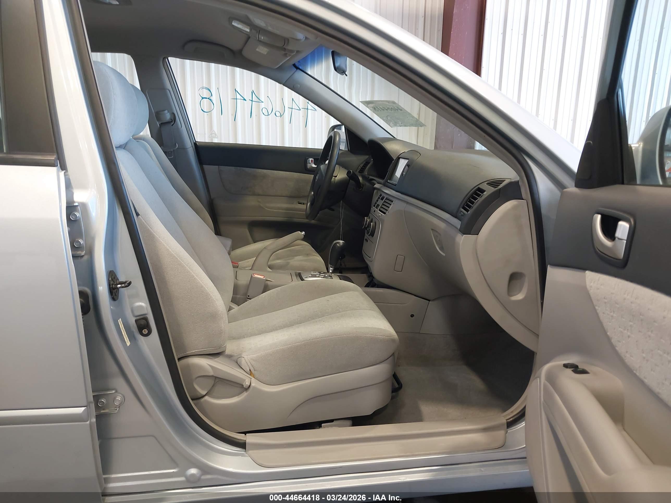HYUNDAI SONATA image 5