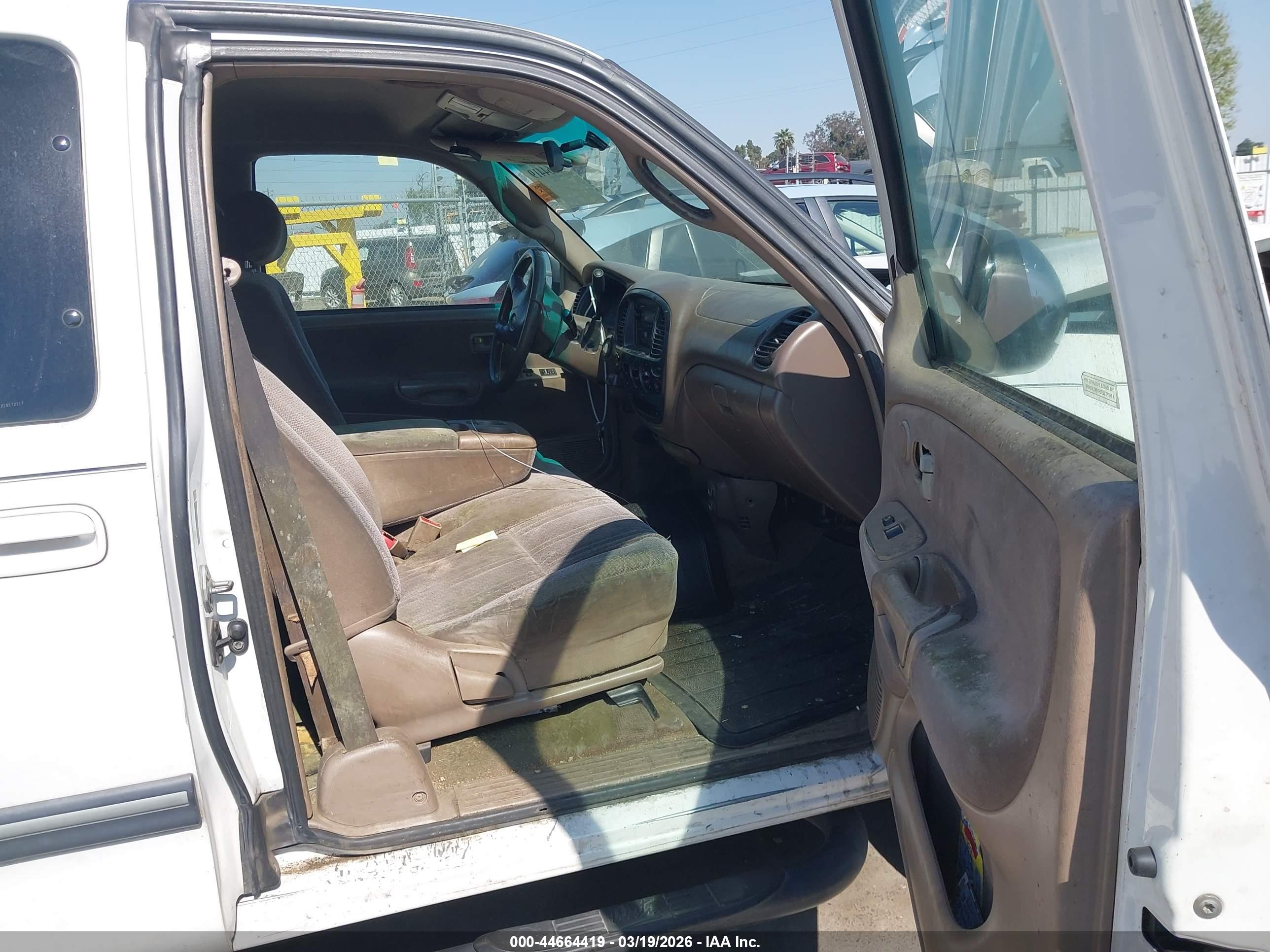 TOYOTA TUNDRA image 5