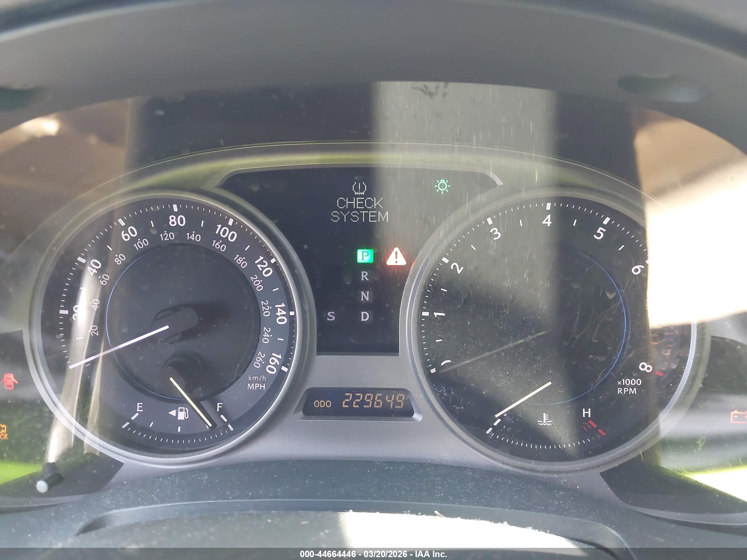 LEXUS IS image 7