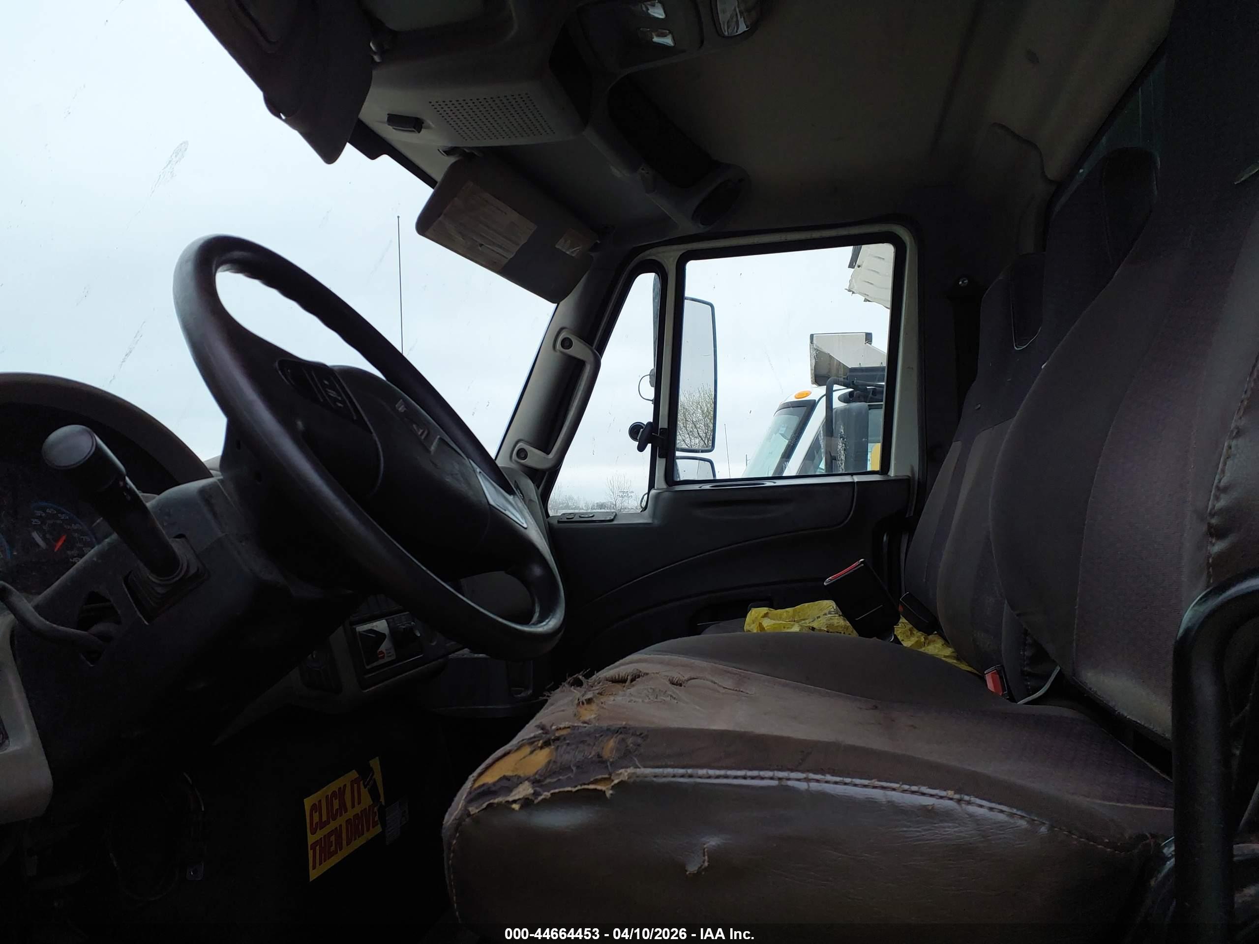 INTERNATIONAL 4000 image 7