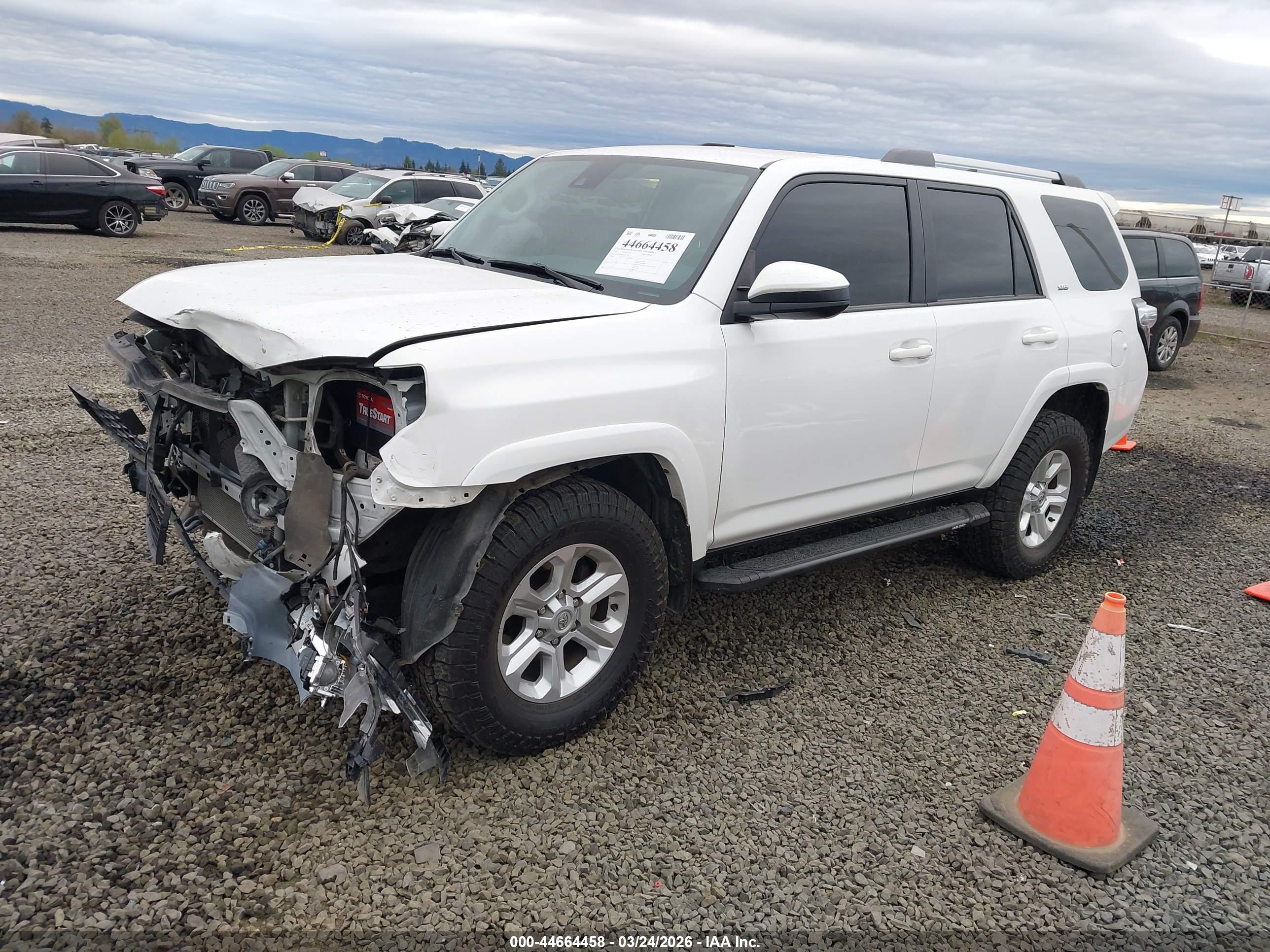 TOYOTA 4RUNNER image 2