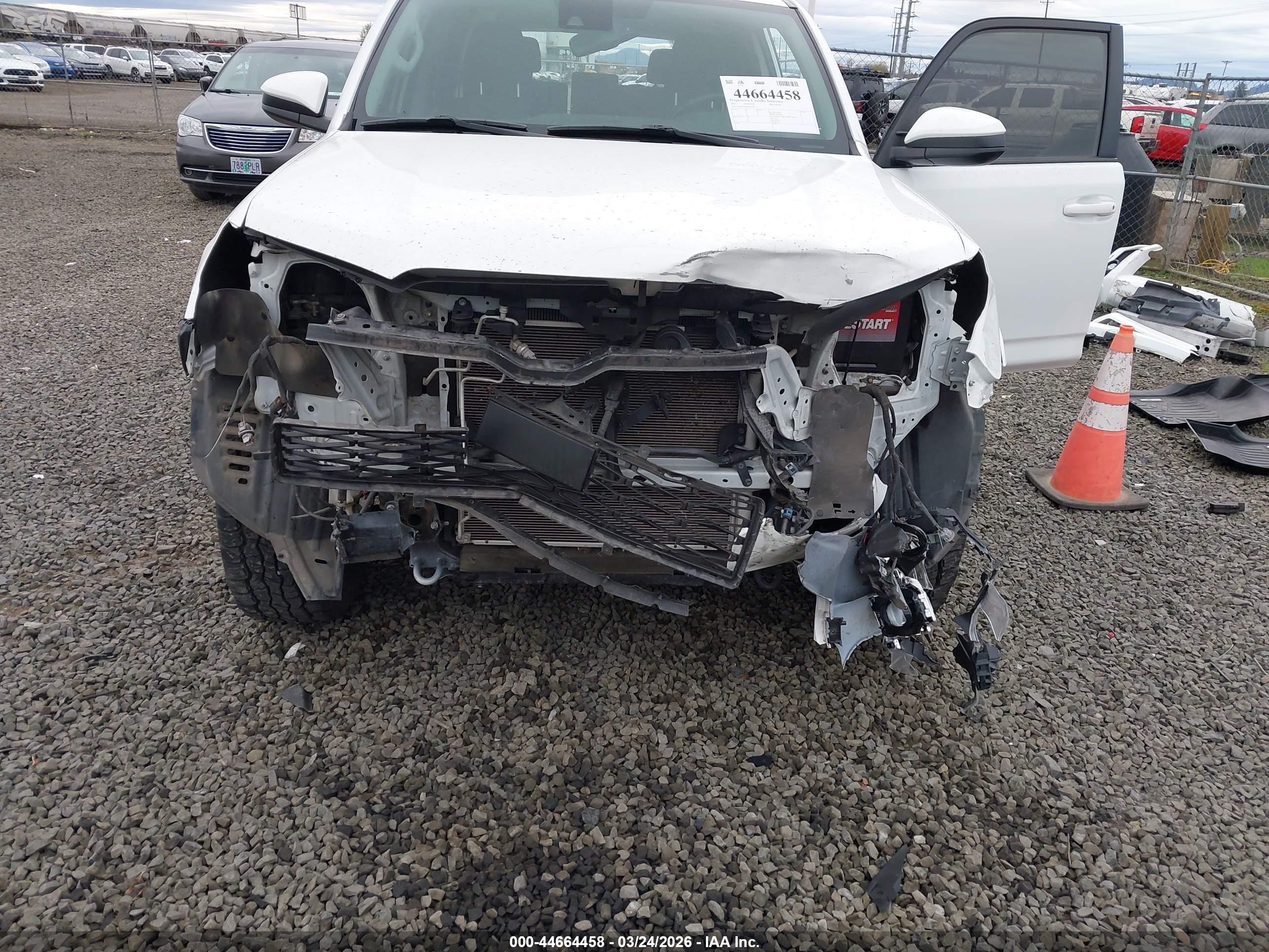 TOYOTA 4RUNNER image 6