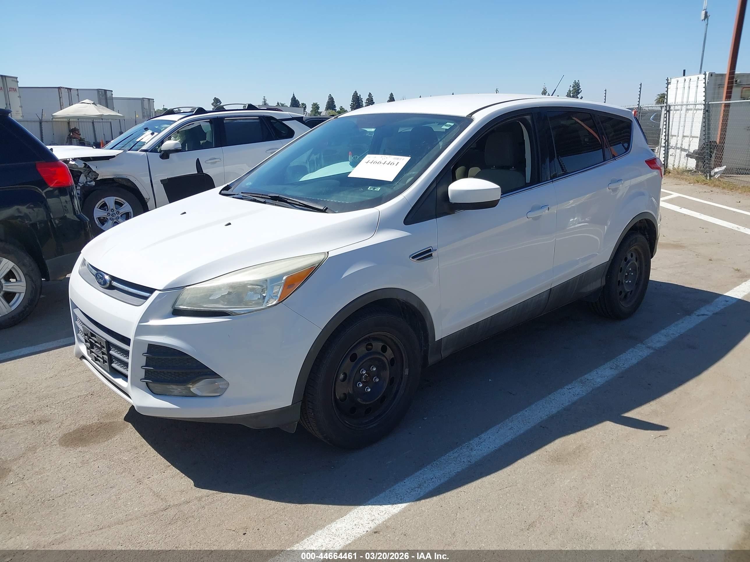 FORD ESCAPE image 2