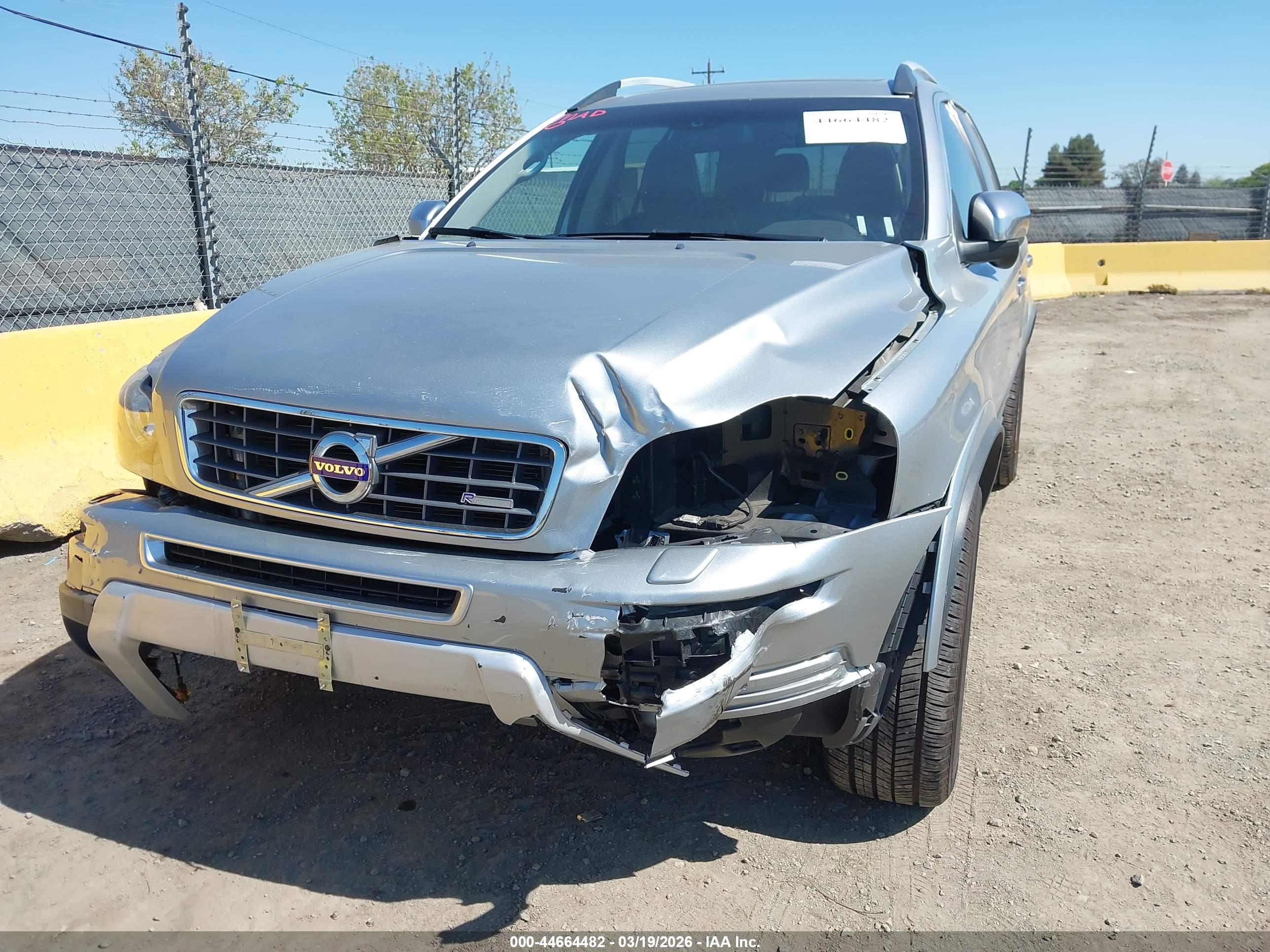 VOLVO XC90 image 6