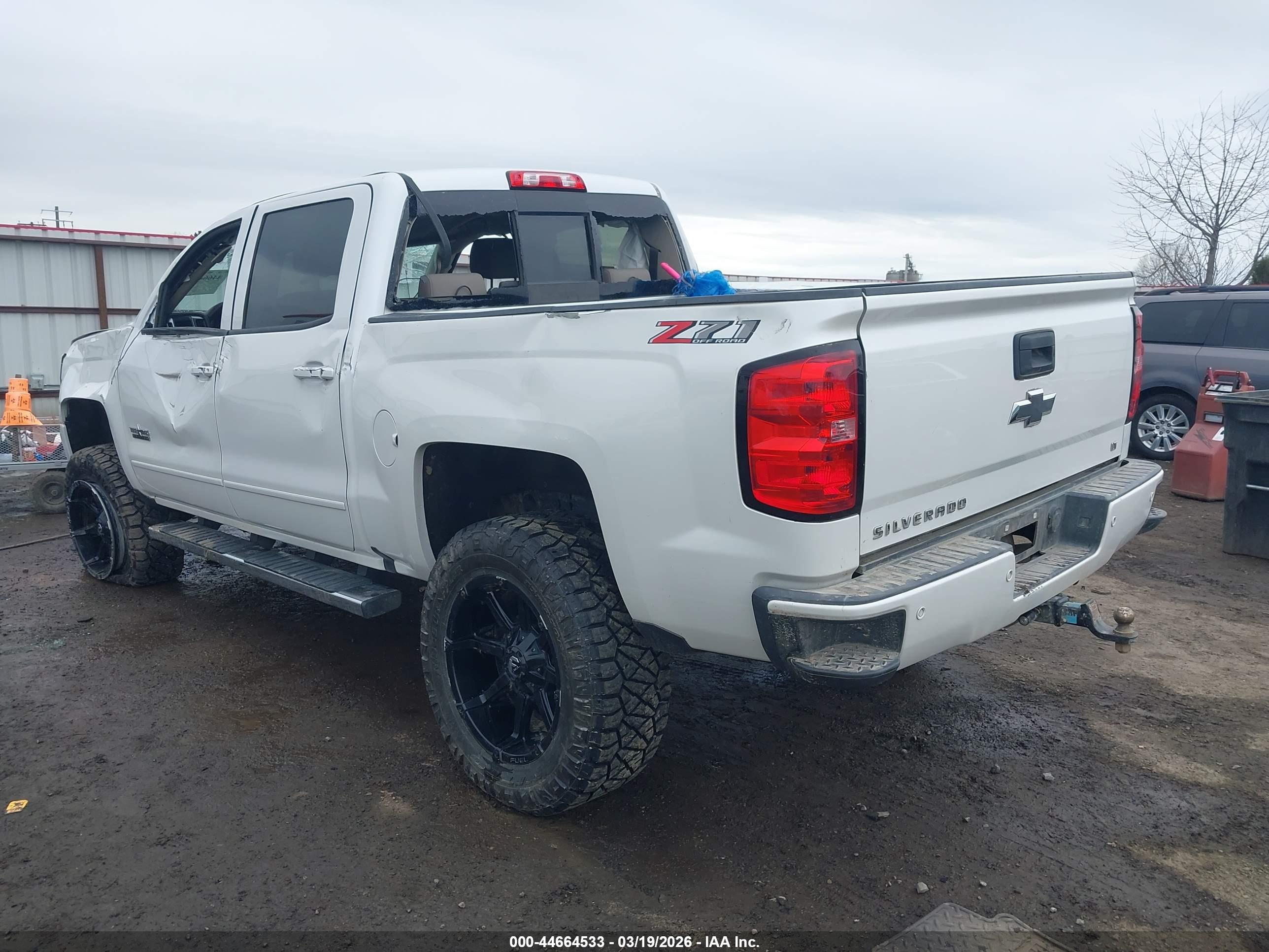 CHEVROLET SILVERADO image 3