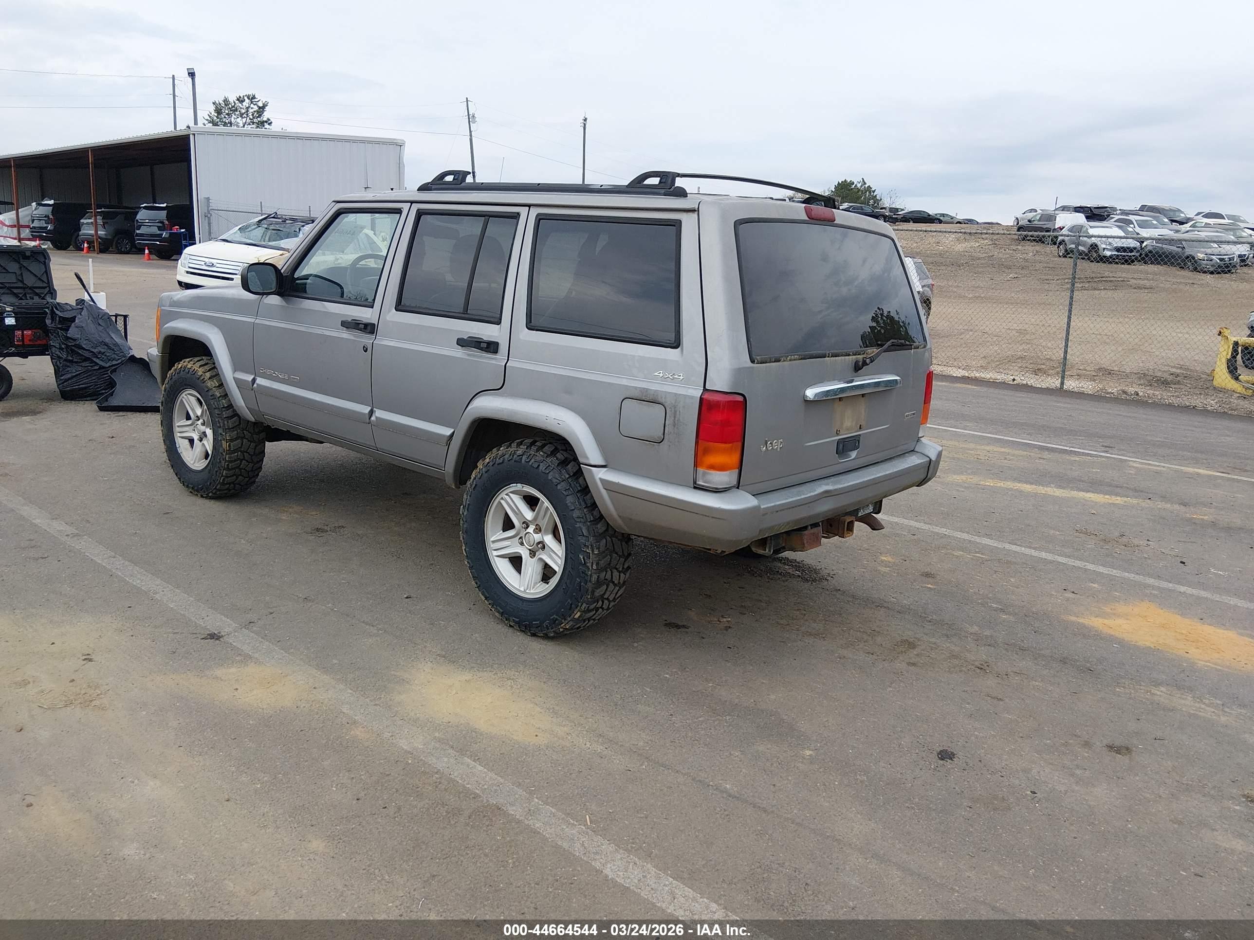 JEEP CHEROKEE image 3