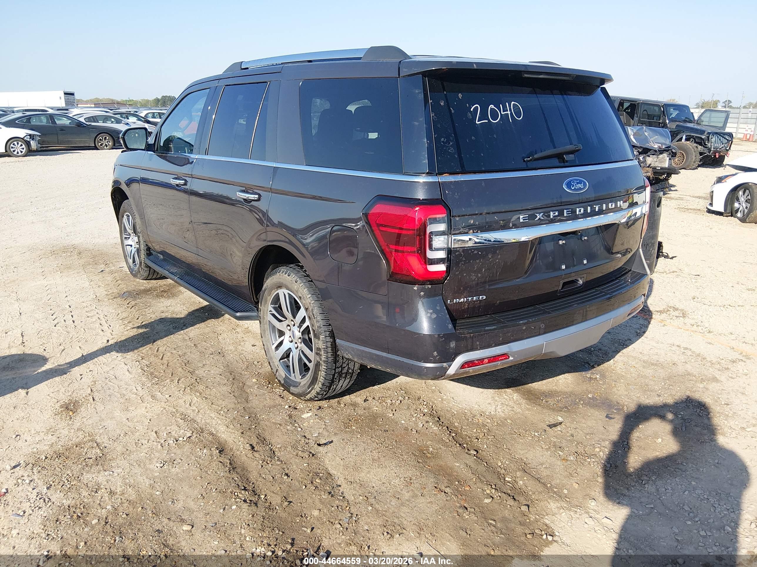 FORD EXPEDITION image 3