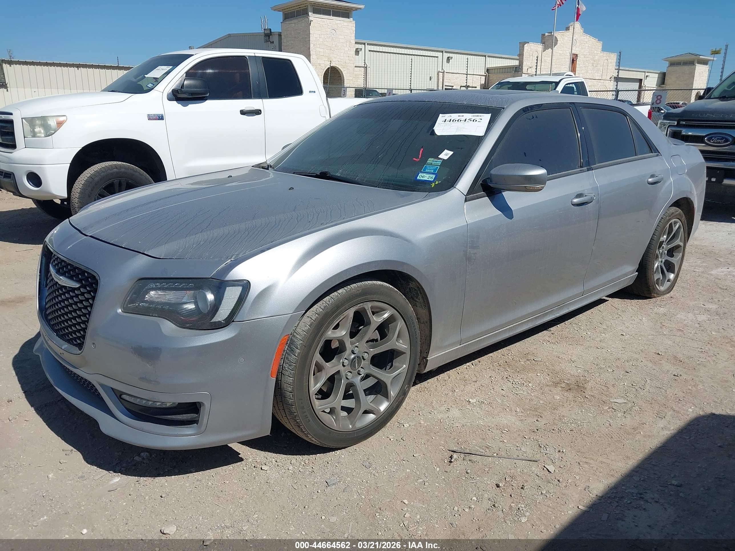 CHRYSLER 300 image 2