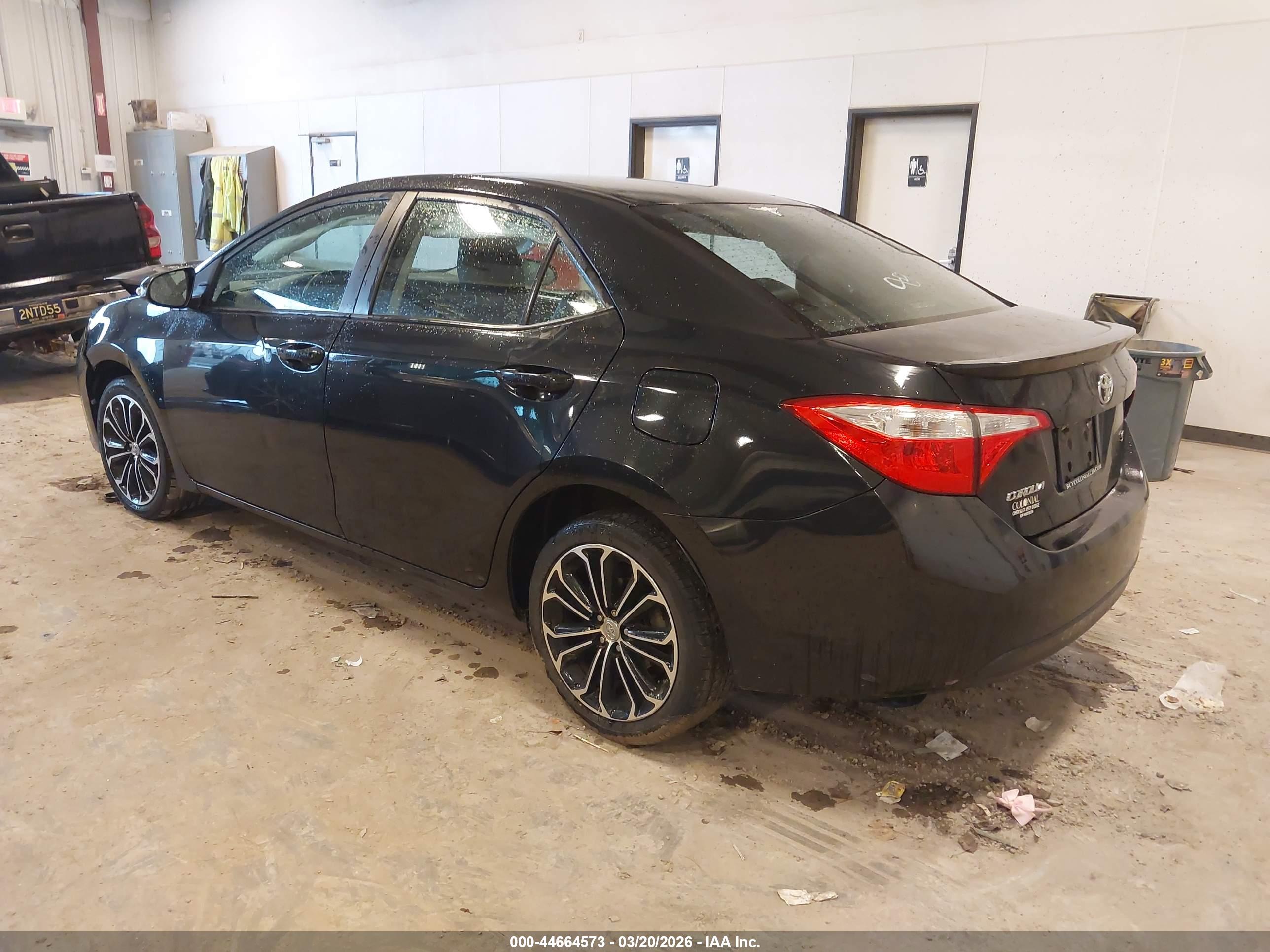 TOYOTA COROLLA image 3