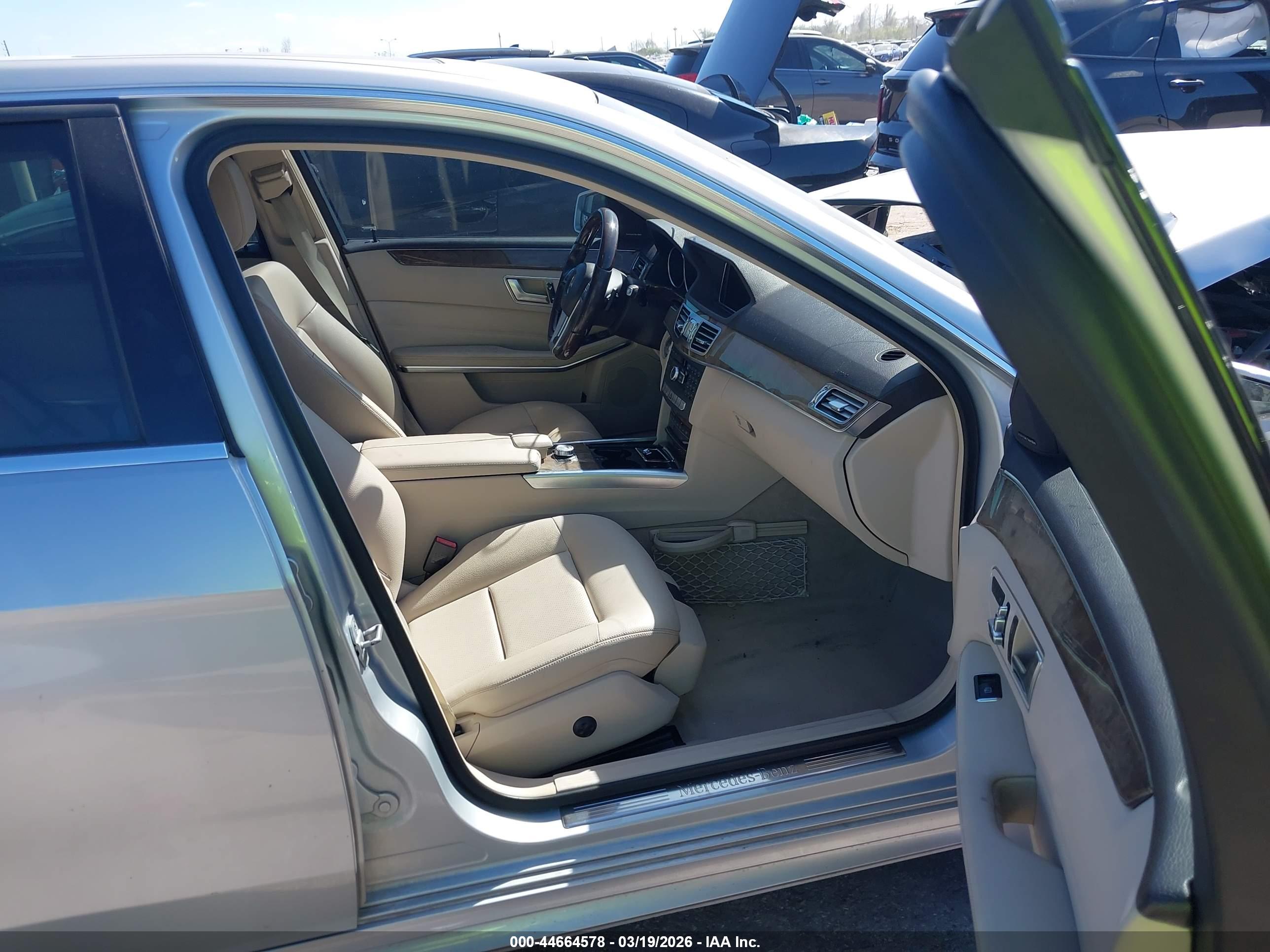 MERCEDES-BENZ E image 5
