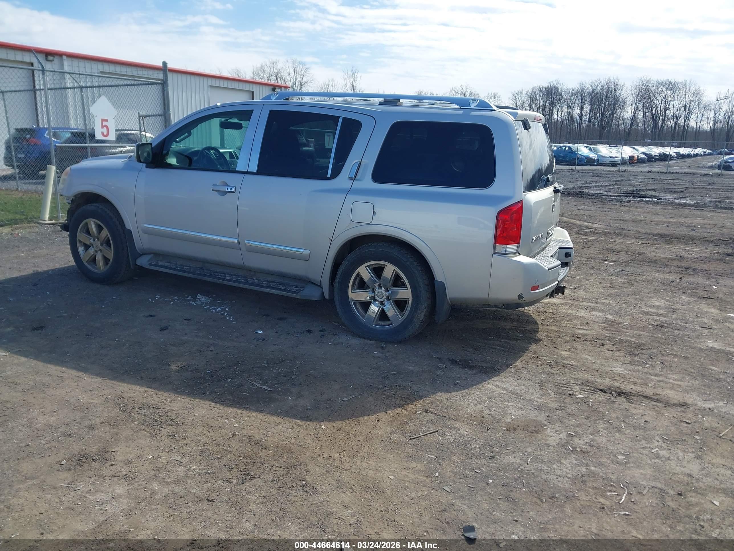 NISSAN ARMADA image 3