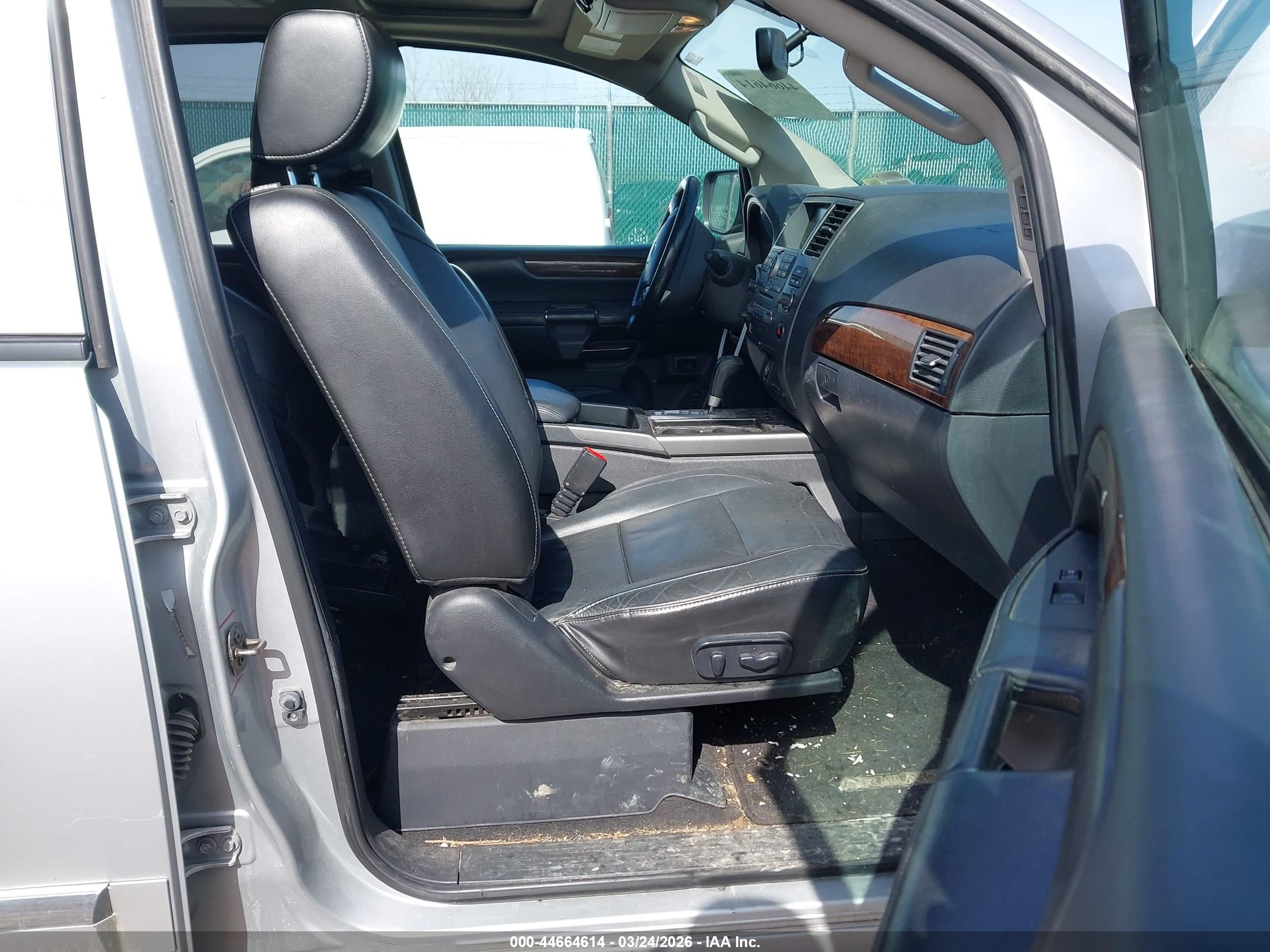 NISSAN ARMADA image 5