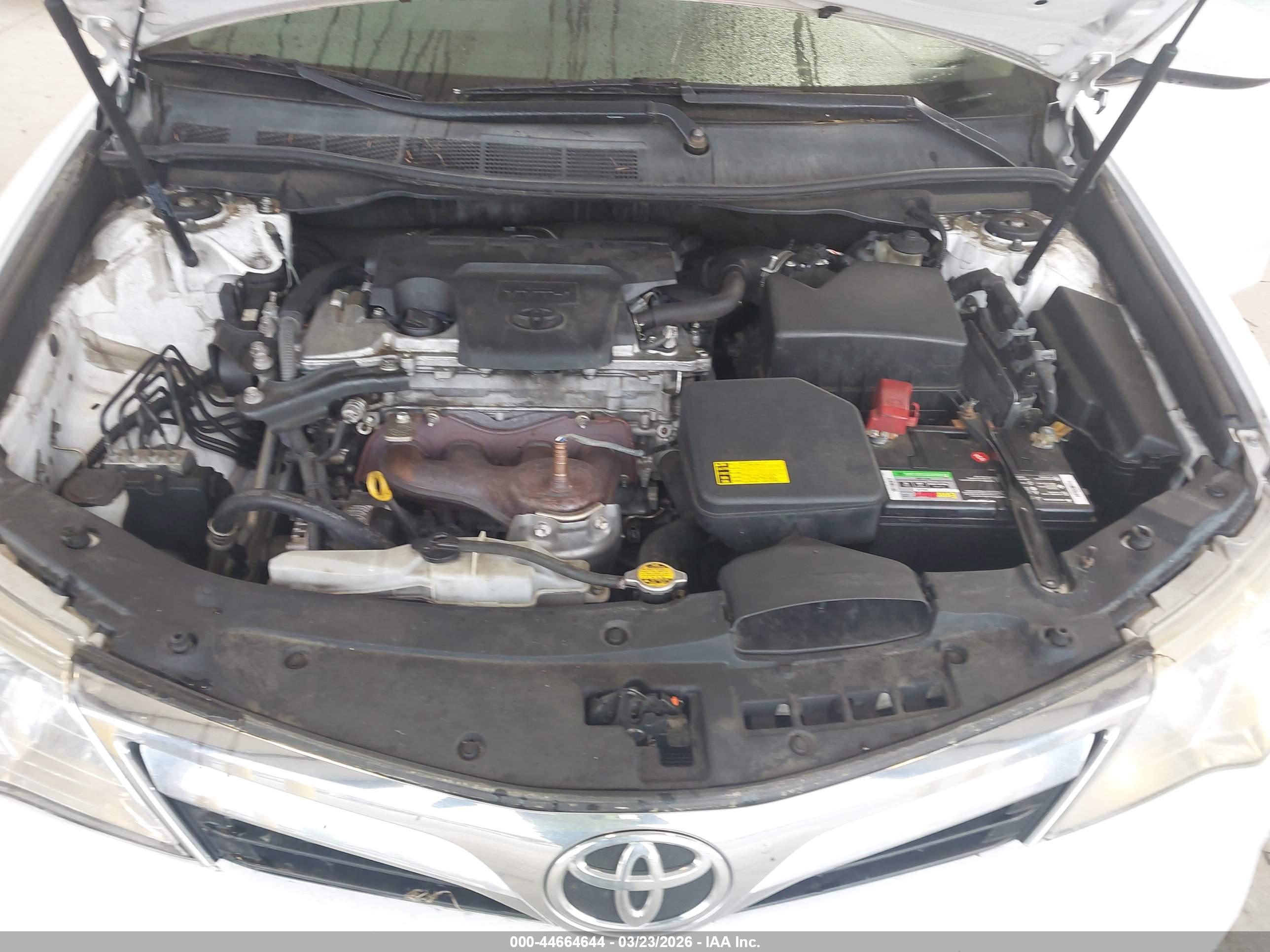 TOYOTA CAMRY image 10