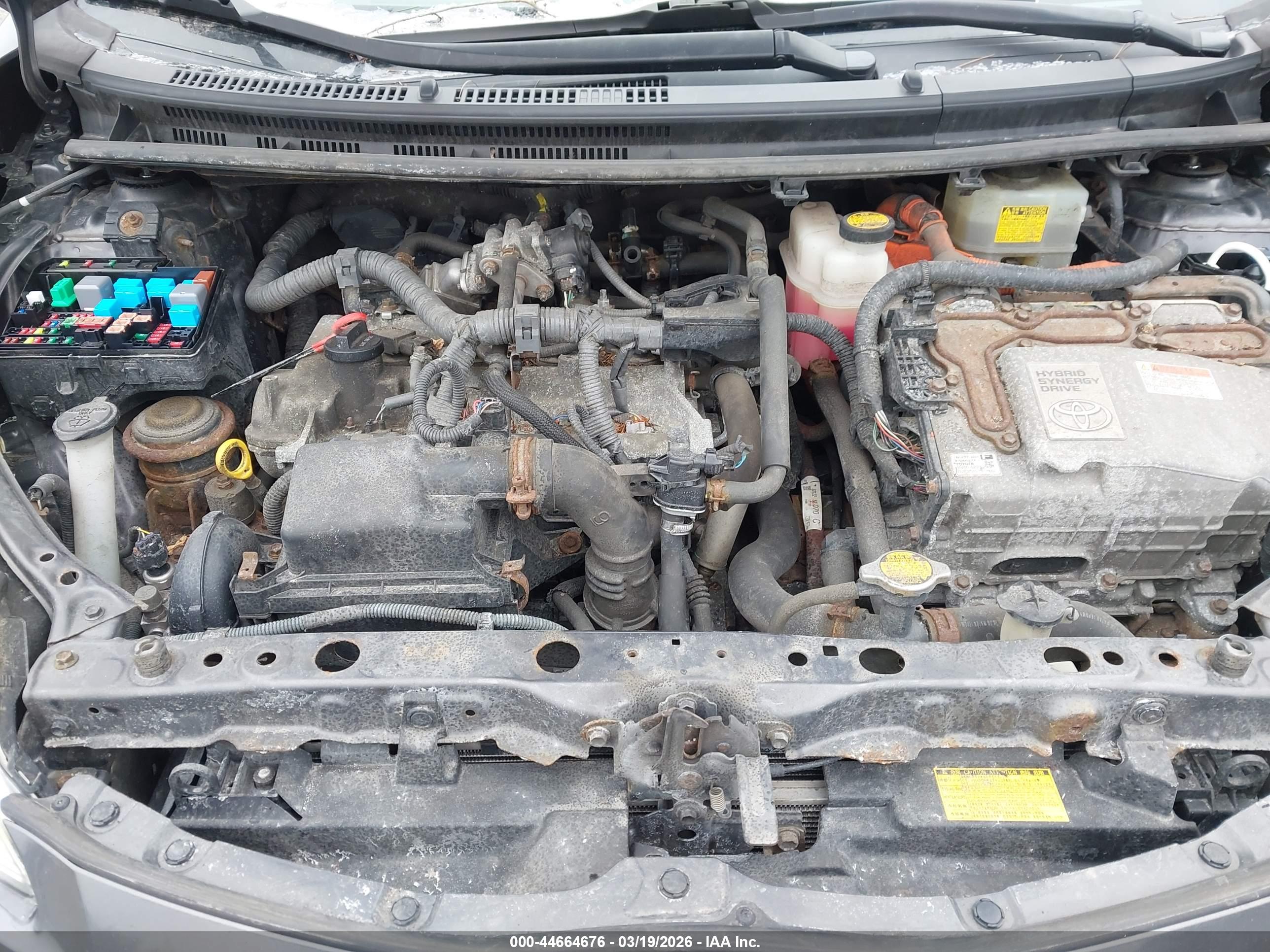 TOYOTA PRIUS image 10