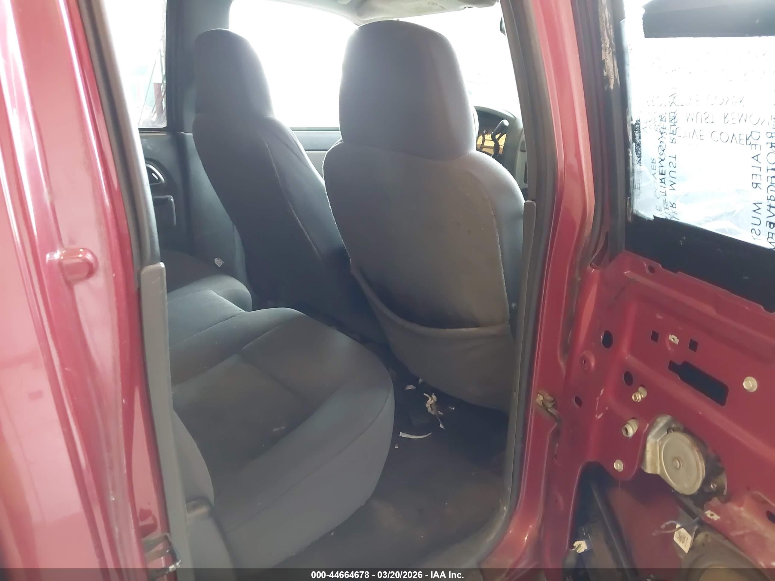 CHEVROLET COLORADO image 8