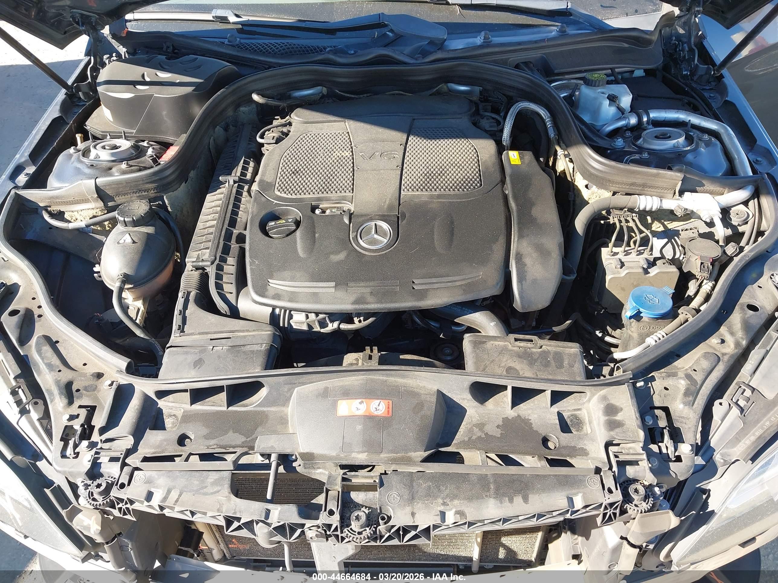 MERCEDES-BENZ E image 10