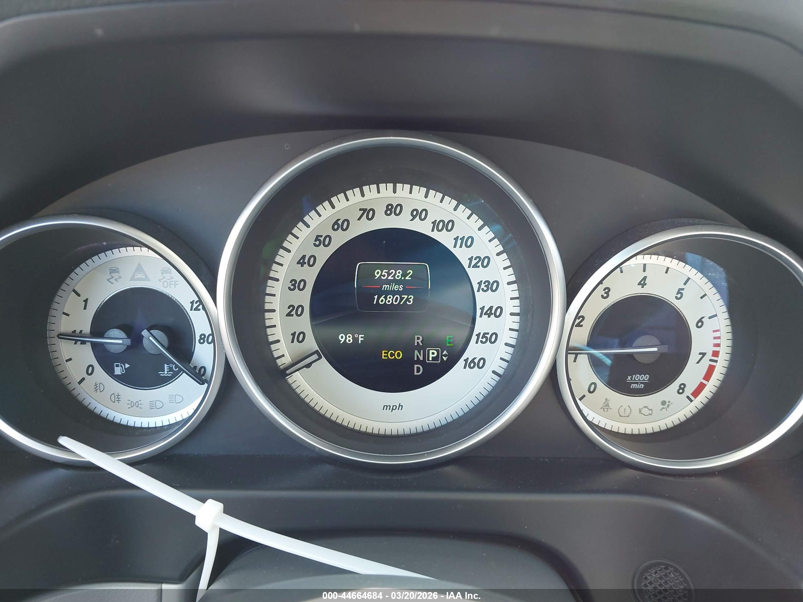 MERCEDES-BENZ E image 7