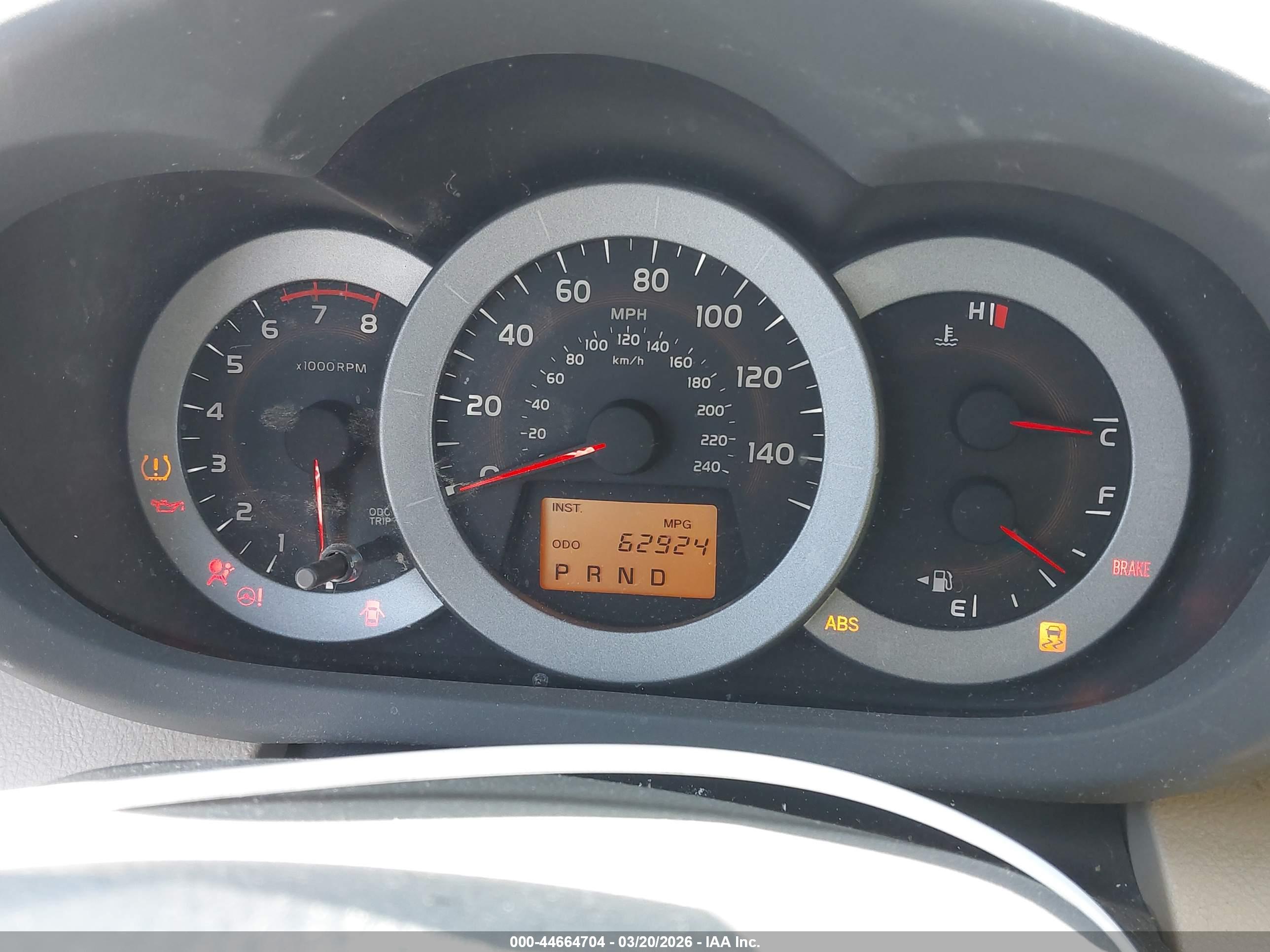 TOYOTA RAV4 image 7