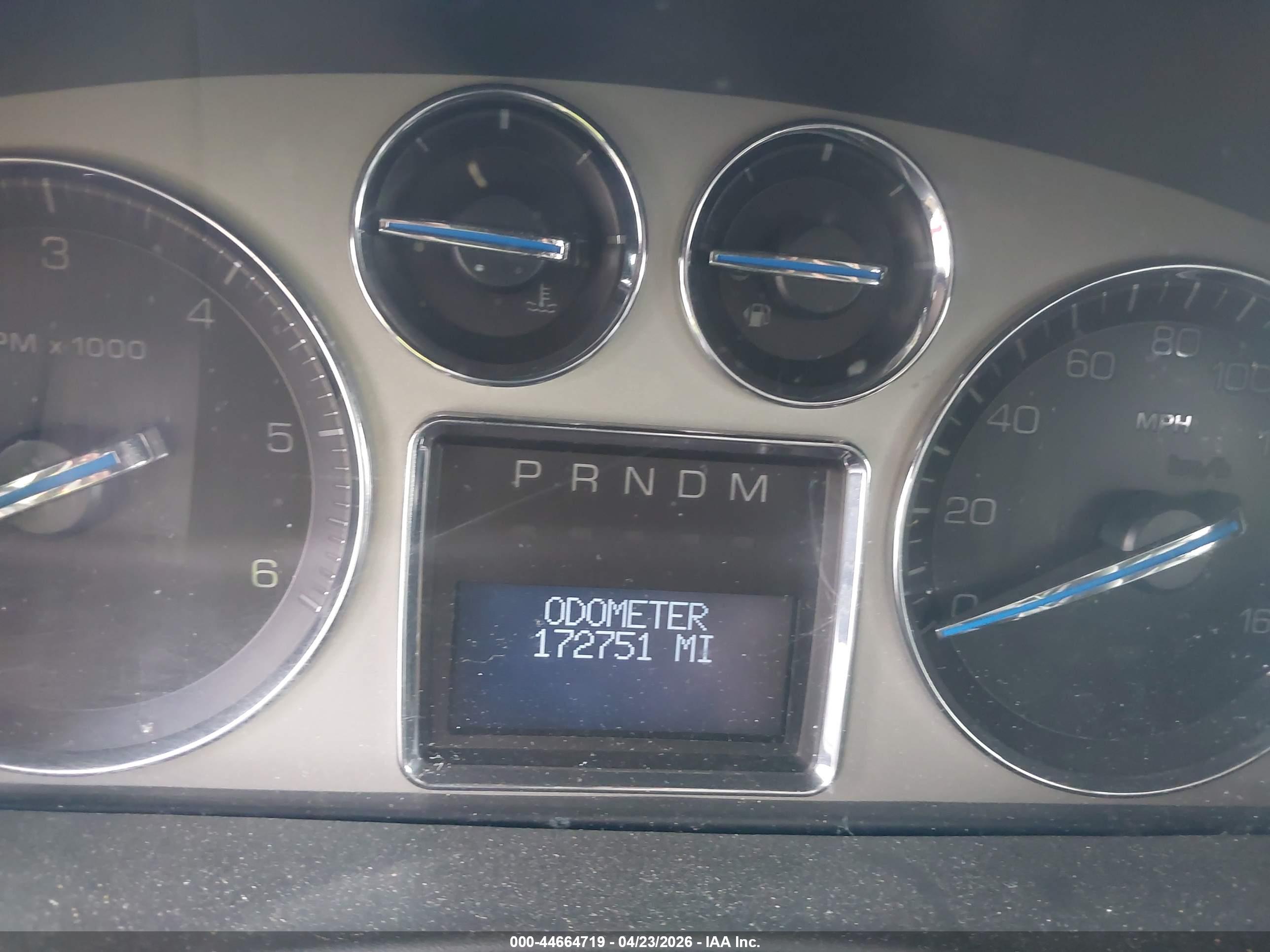 CADILLAC ESCALADE image 7