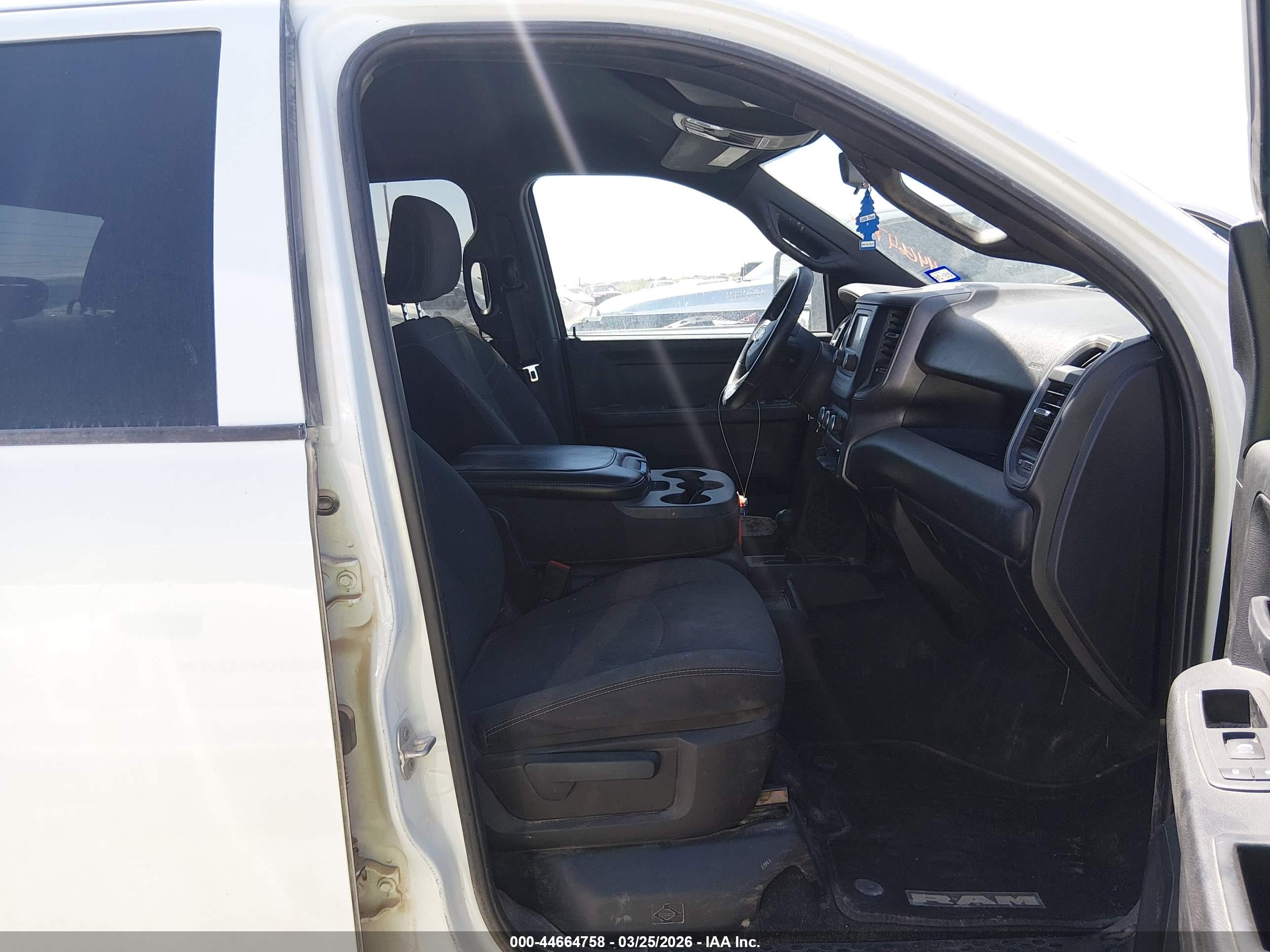 RAM 2500 image 5