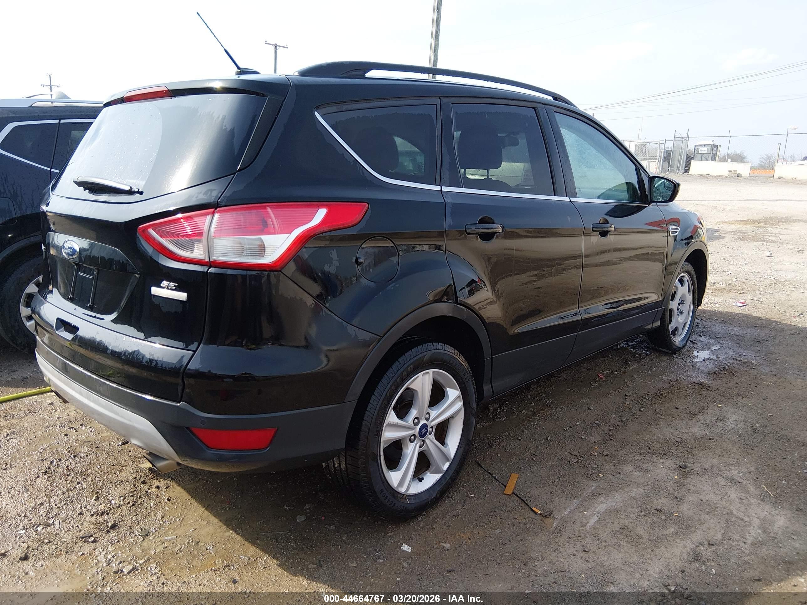 FORD ESCAPE image 4