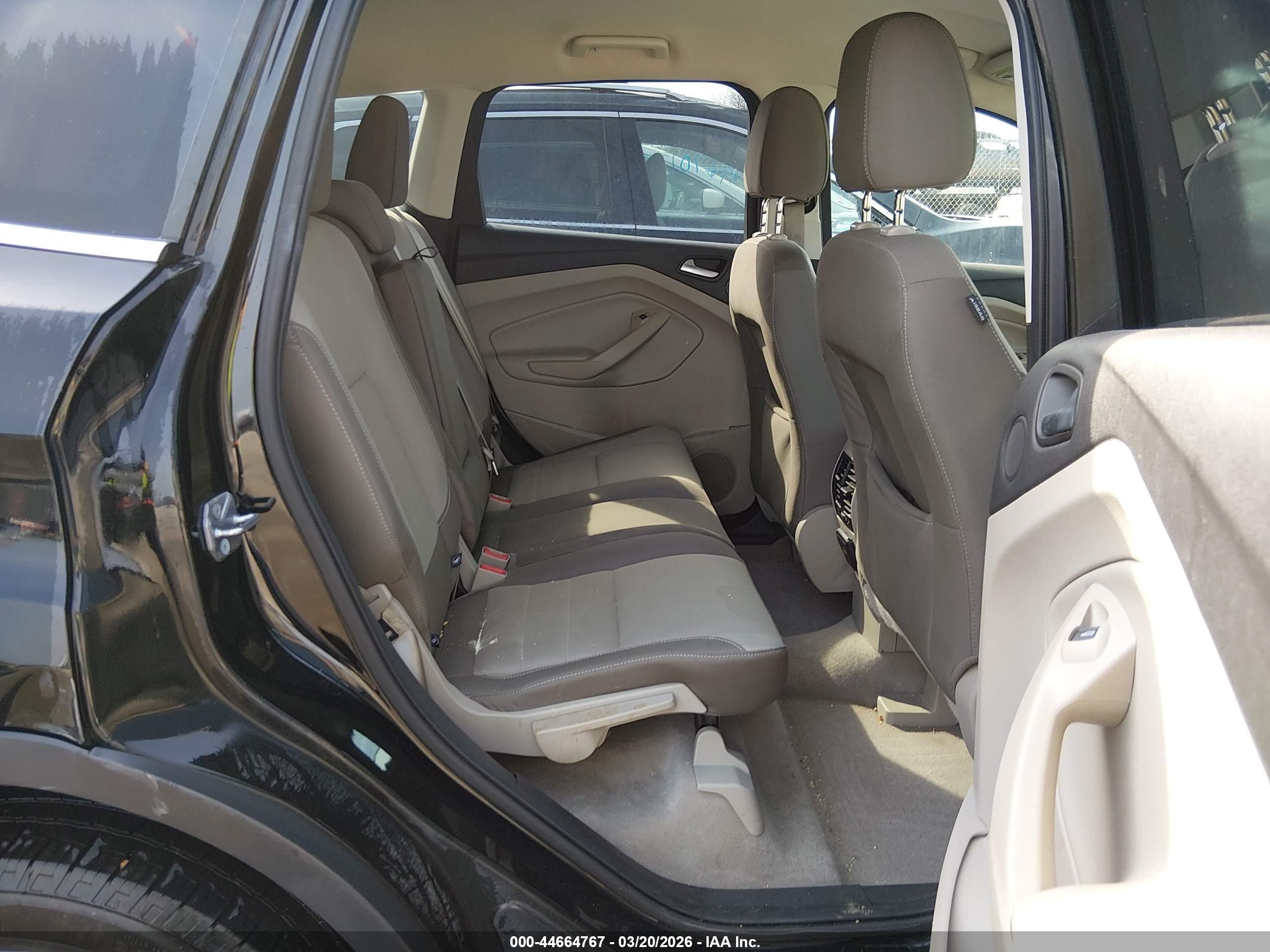 FORD ESCAPE image 8