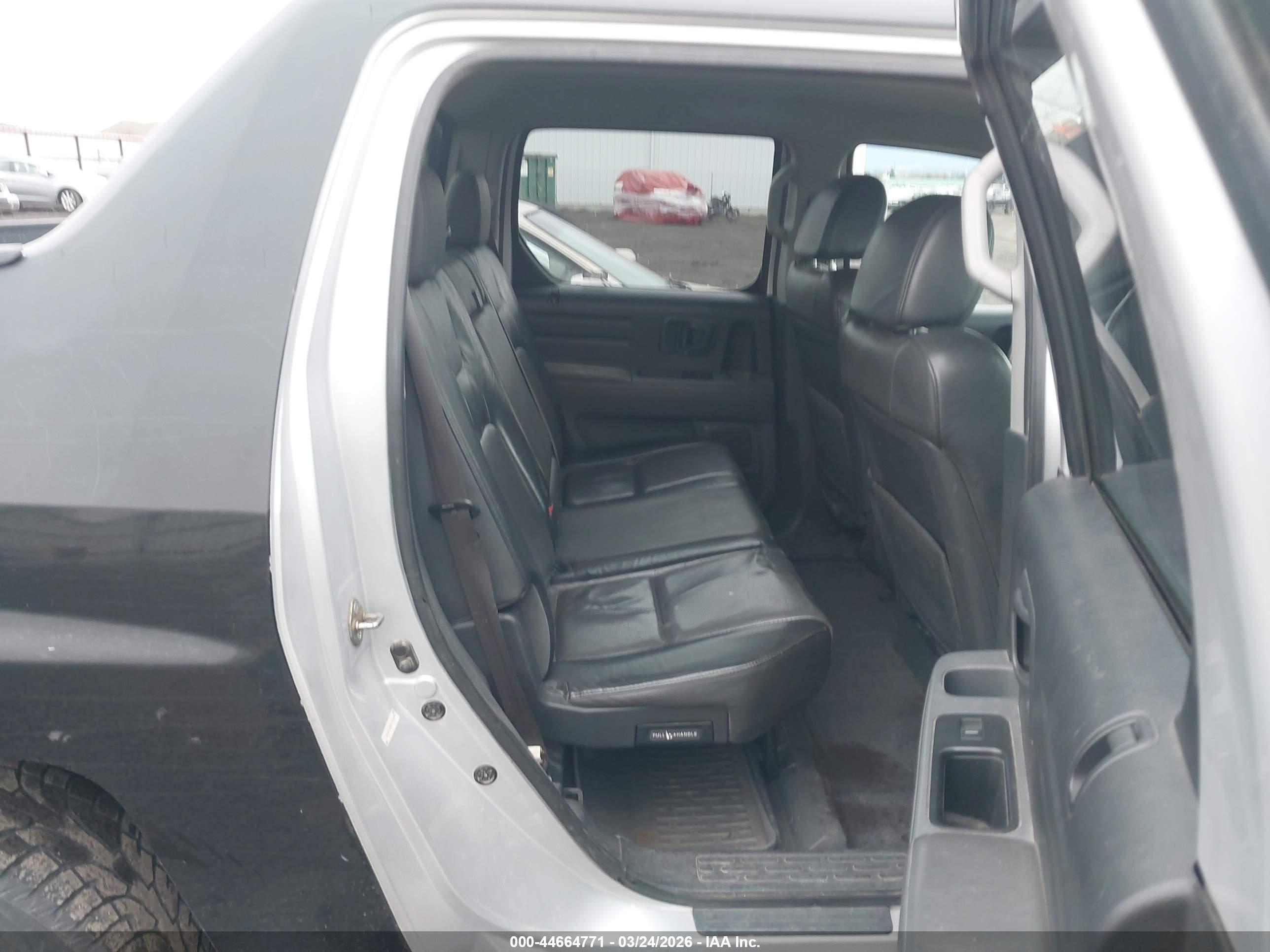 HONDA RIDGELINE image 8