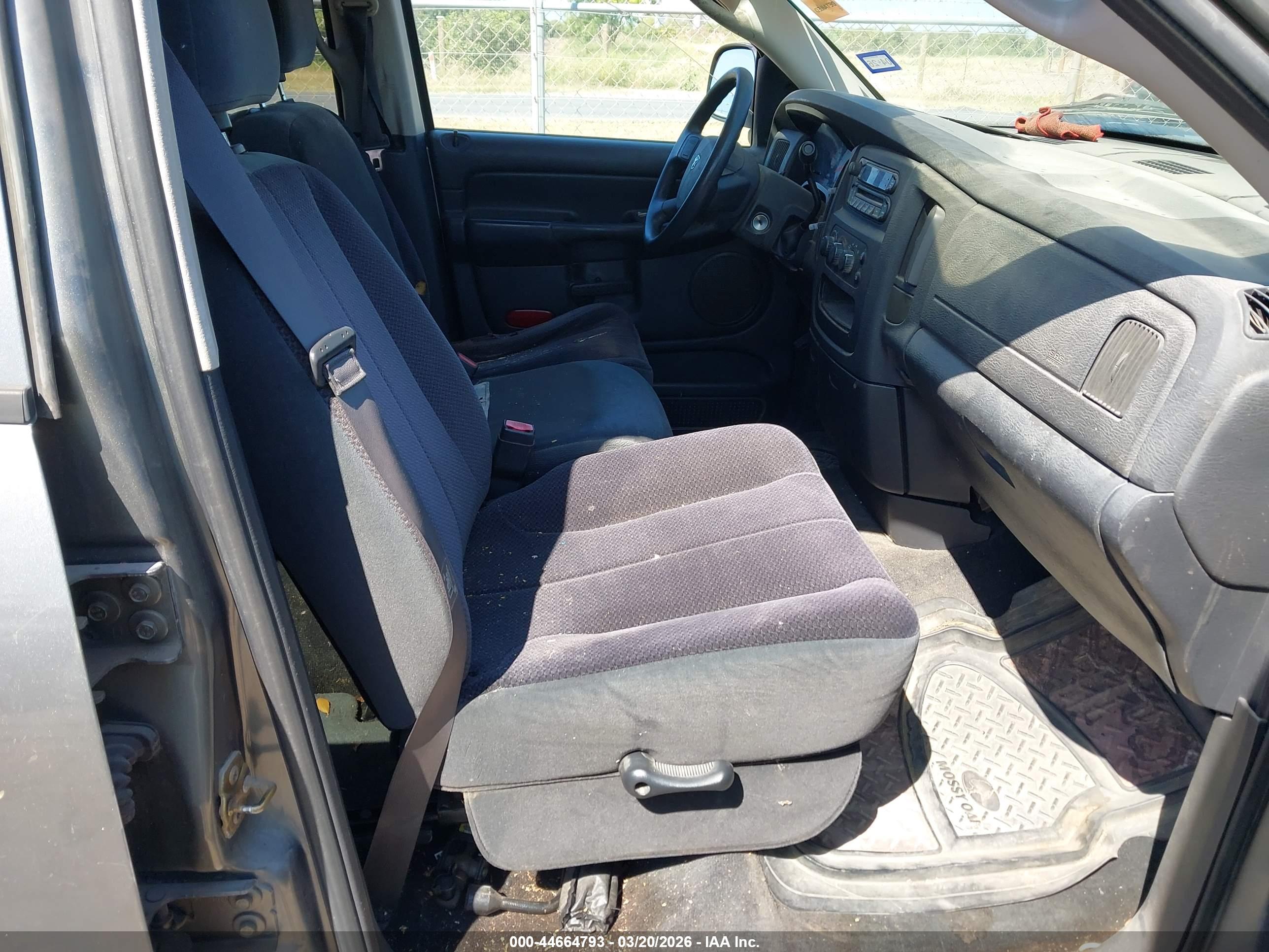 DODGE RAM image 5