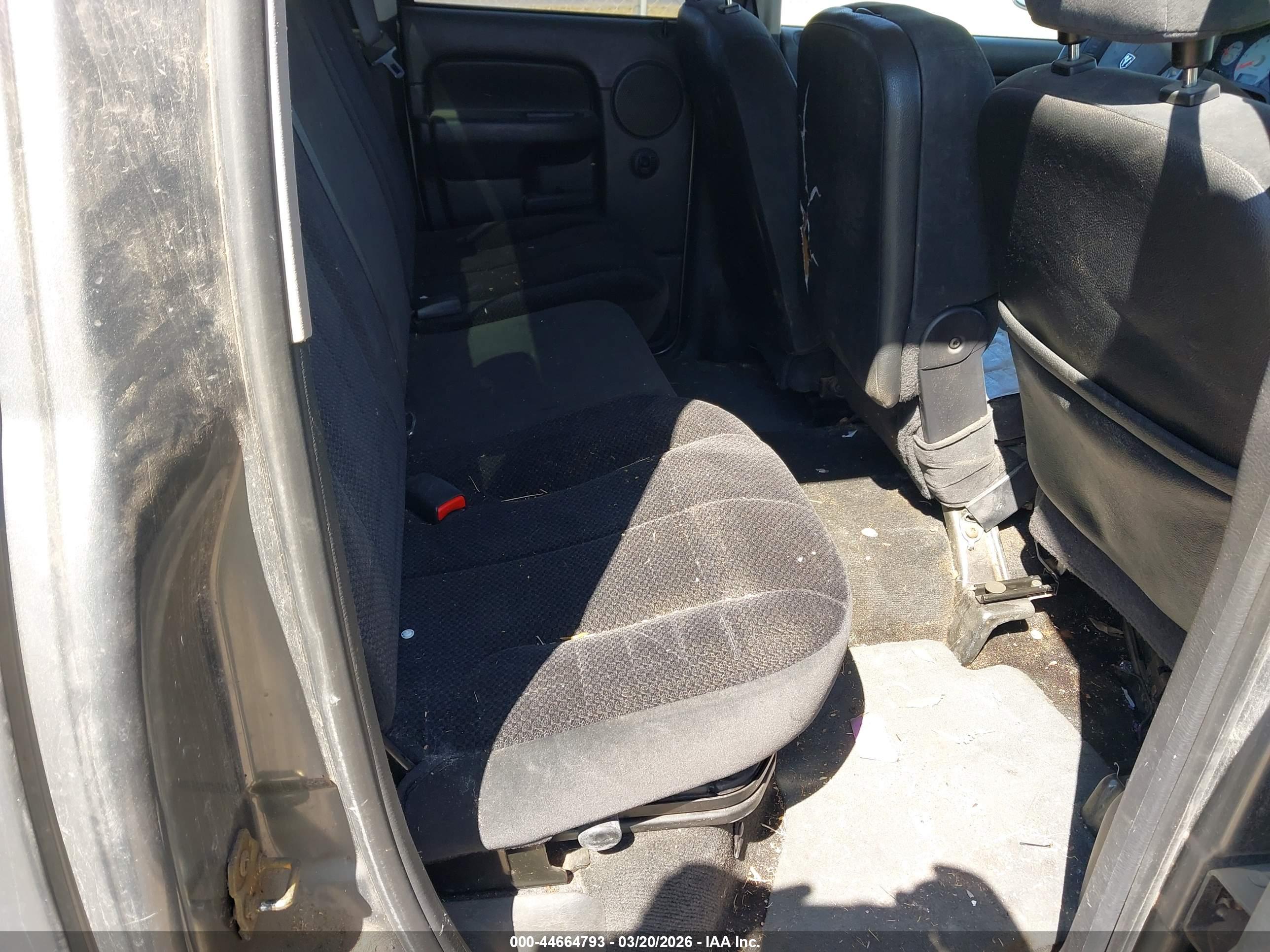 DODGE RAM image 8