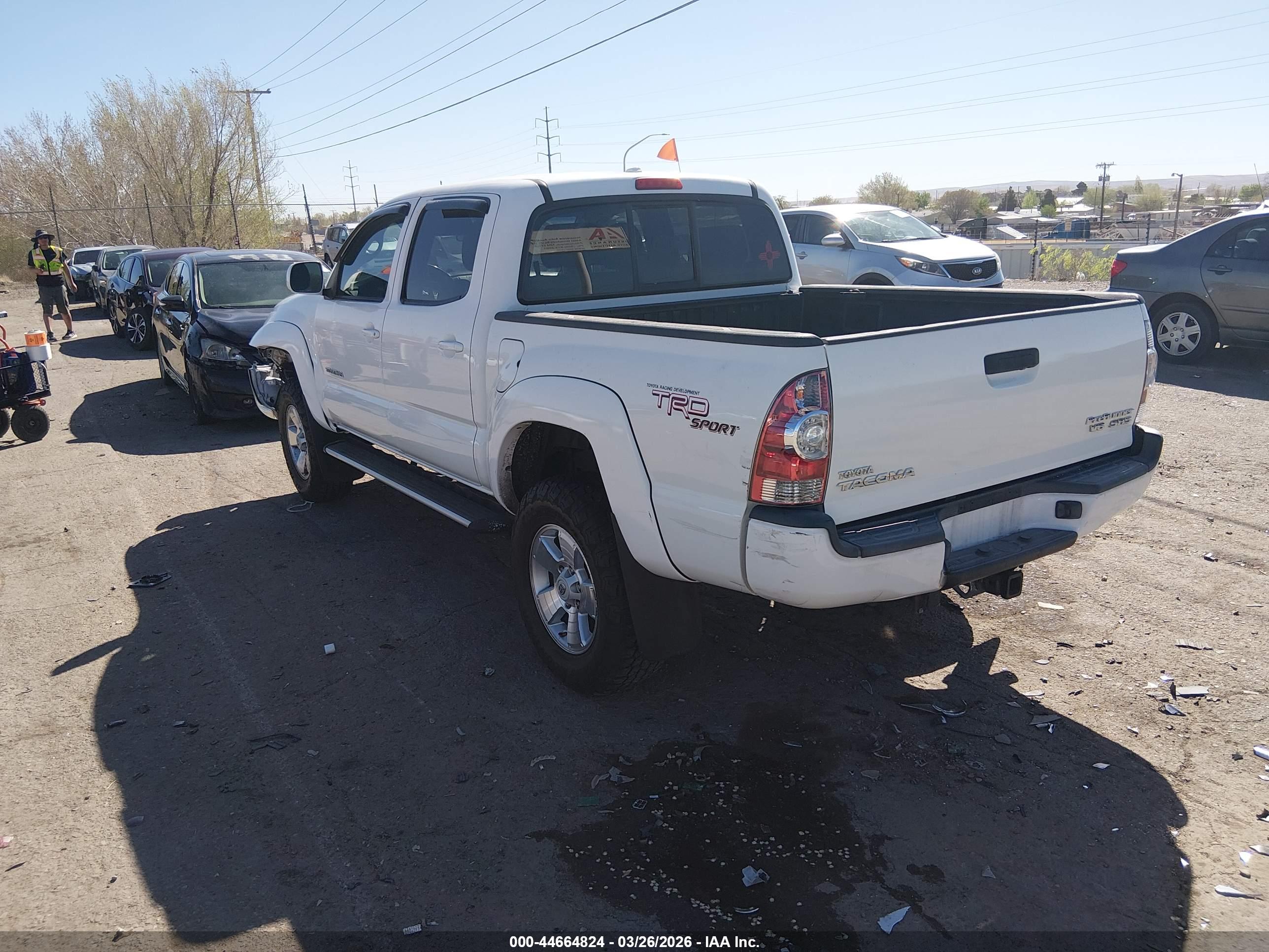 TOYOTA TACOMA image 3