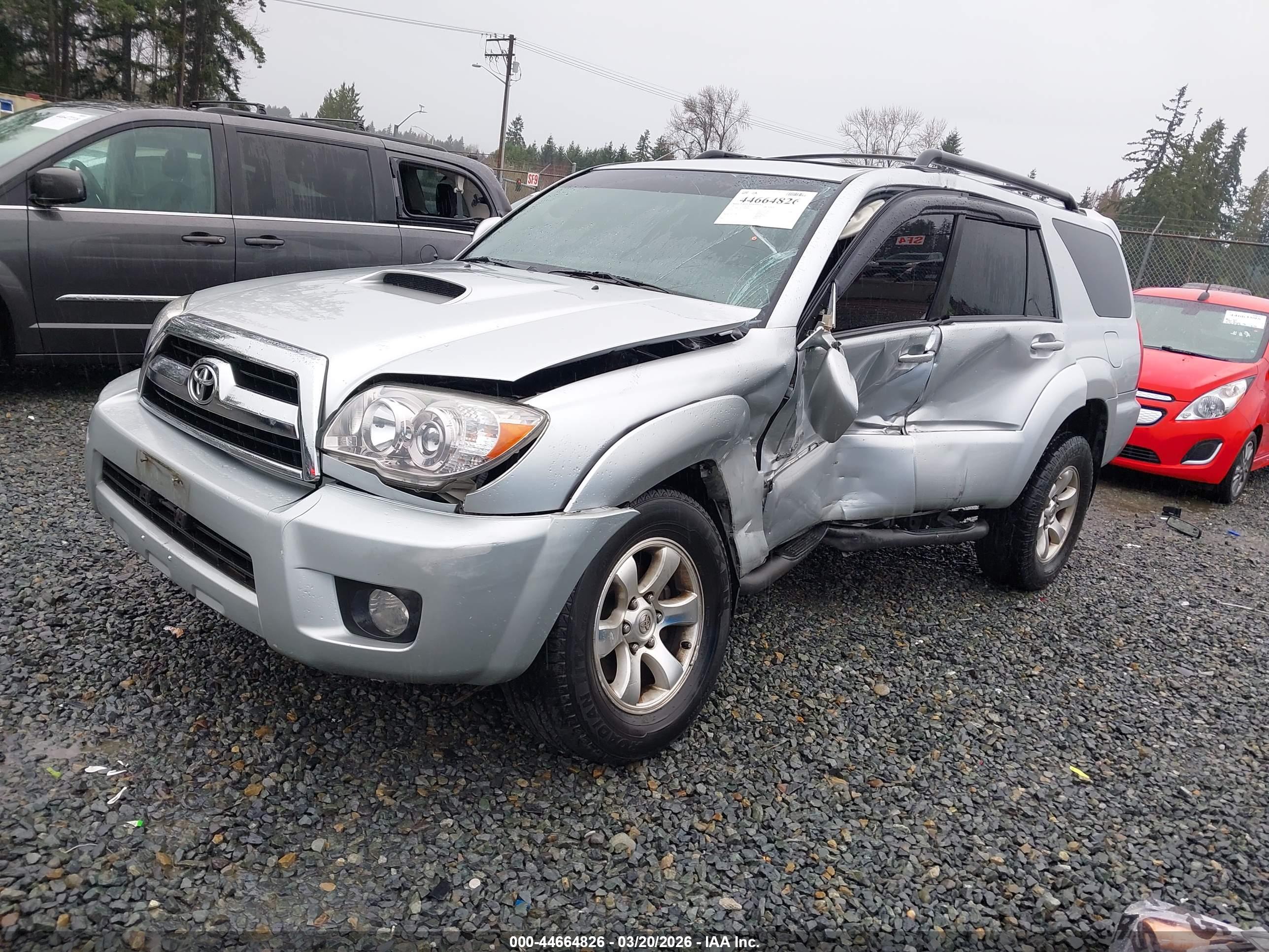 TOYOTA 4RUNNER image 2