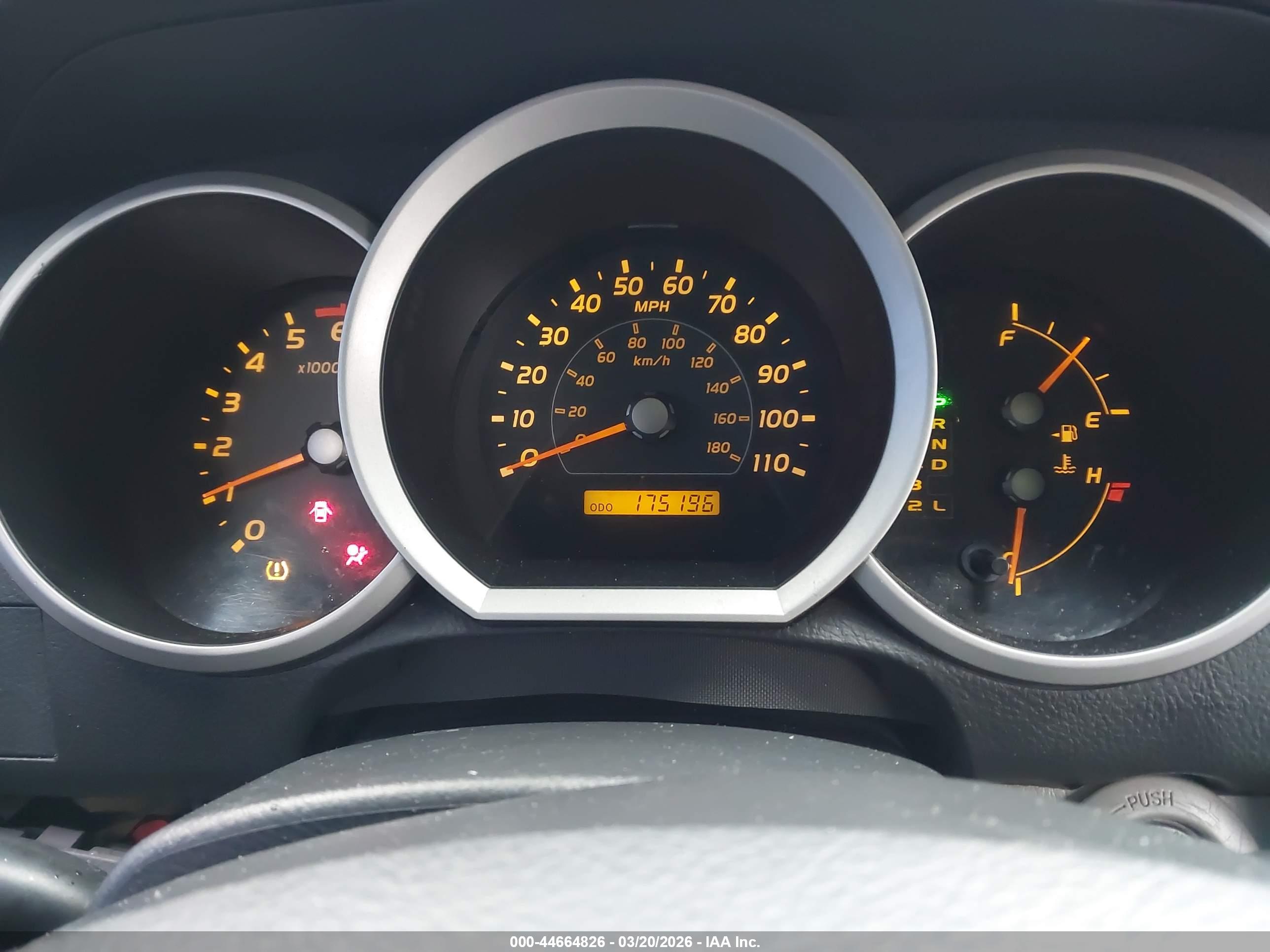 TOYOTA 4RUNNER image 7