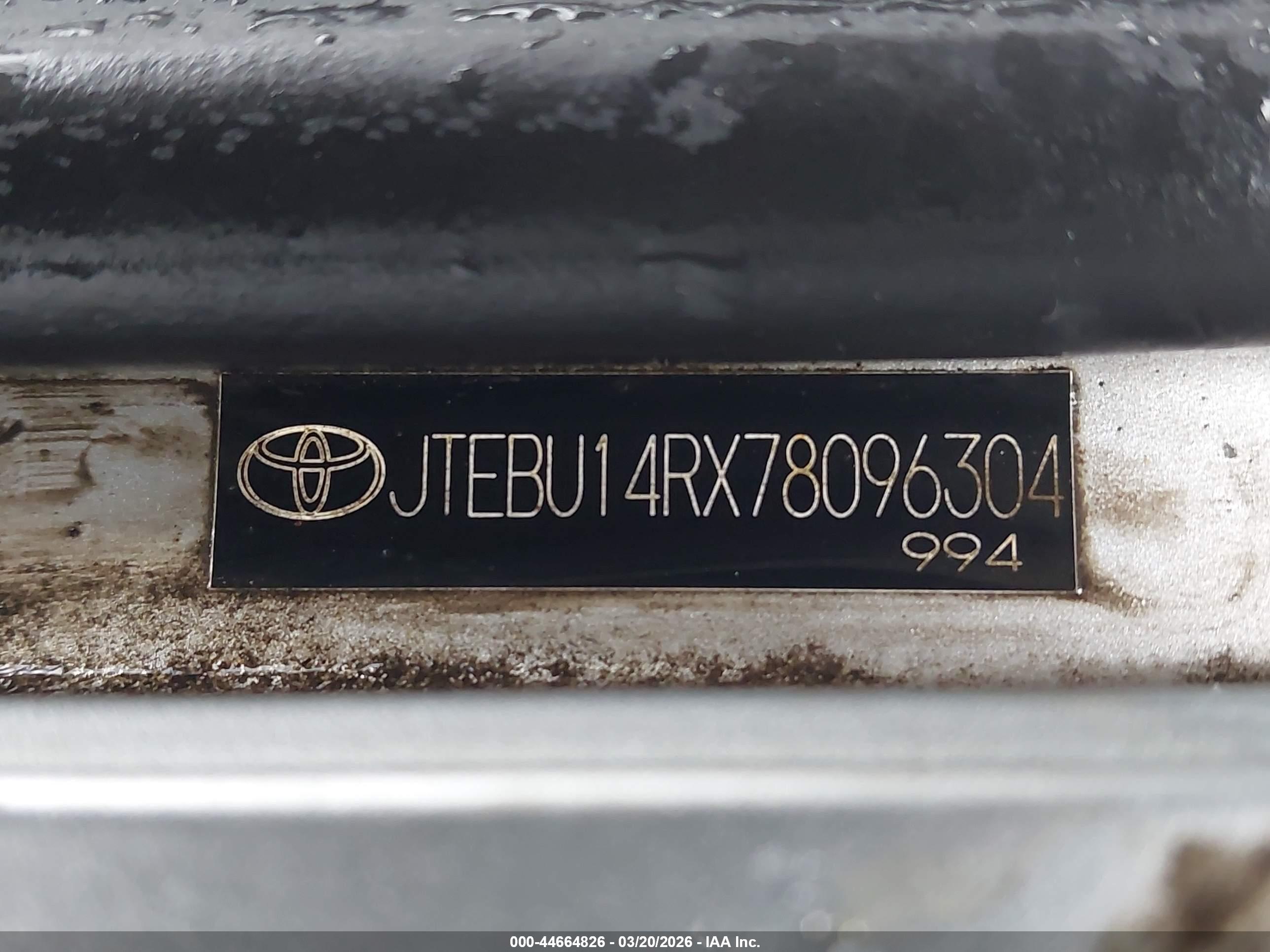 TOYOTA 4RUNNER image 9