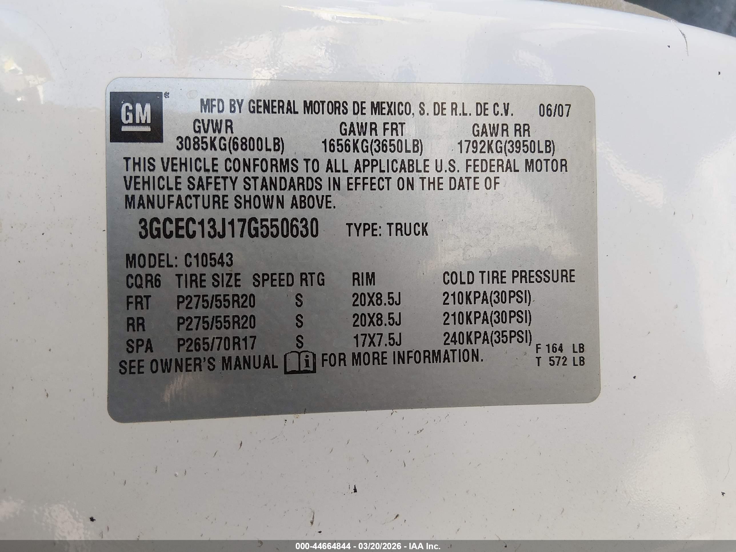 CHEVROLET SILVERADO image 9