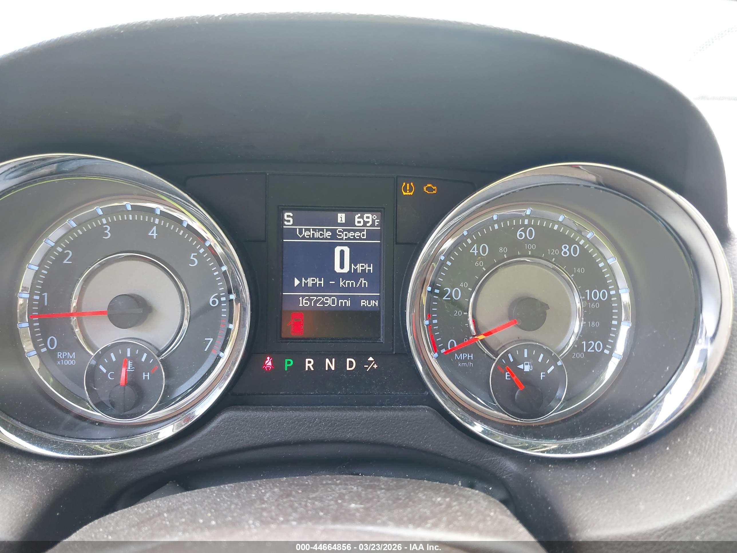 CHRYSLER TOWN image 7